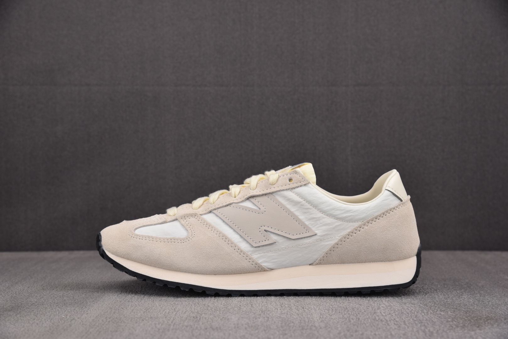 NB471 尺码36-47

纯原出品-New Balance 471 米白 U471AJ YZ002-