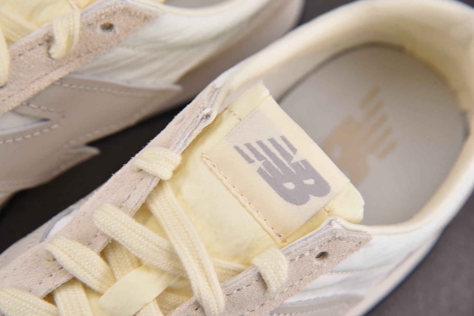 NB471 尺码36-47

纯原出品-New Balance 471 米白 U471AJ YZ002-