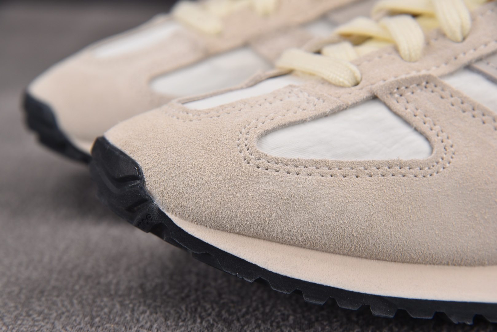 NB471 尺码36-47

纯原出品-New Balance 471 米白 U471AJ YZ002-