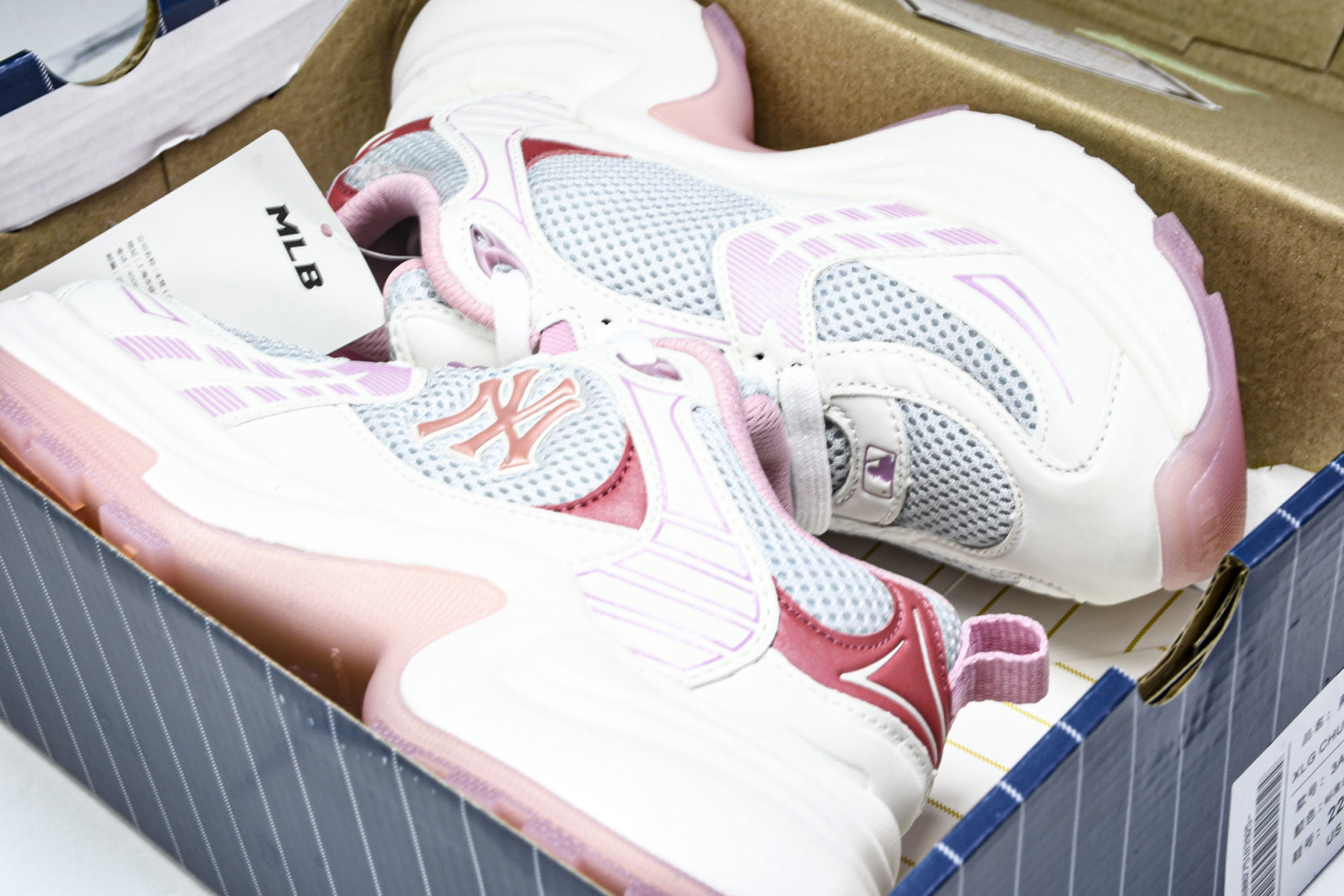 MLB 尺码35-45

纯原版出品-MLB XLG CHUNKY 百搭舒适休闲潮流运动厚底增高防滑耐磨