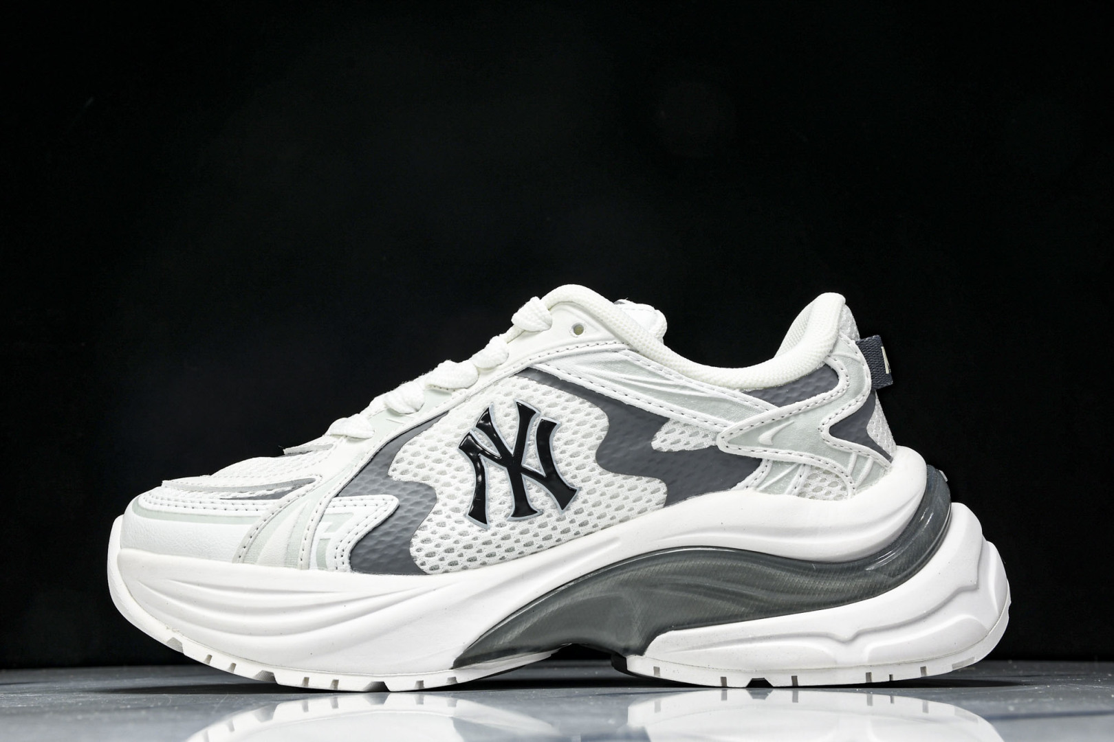 MLB 尺码35-45

纯原版出品-NY MLB Bigball Chunky Curve 纽约洋基队