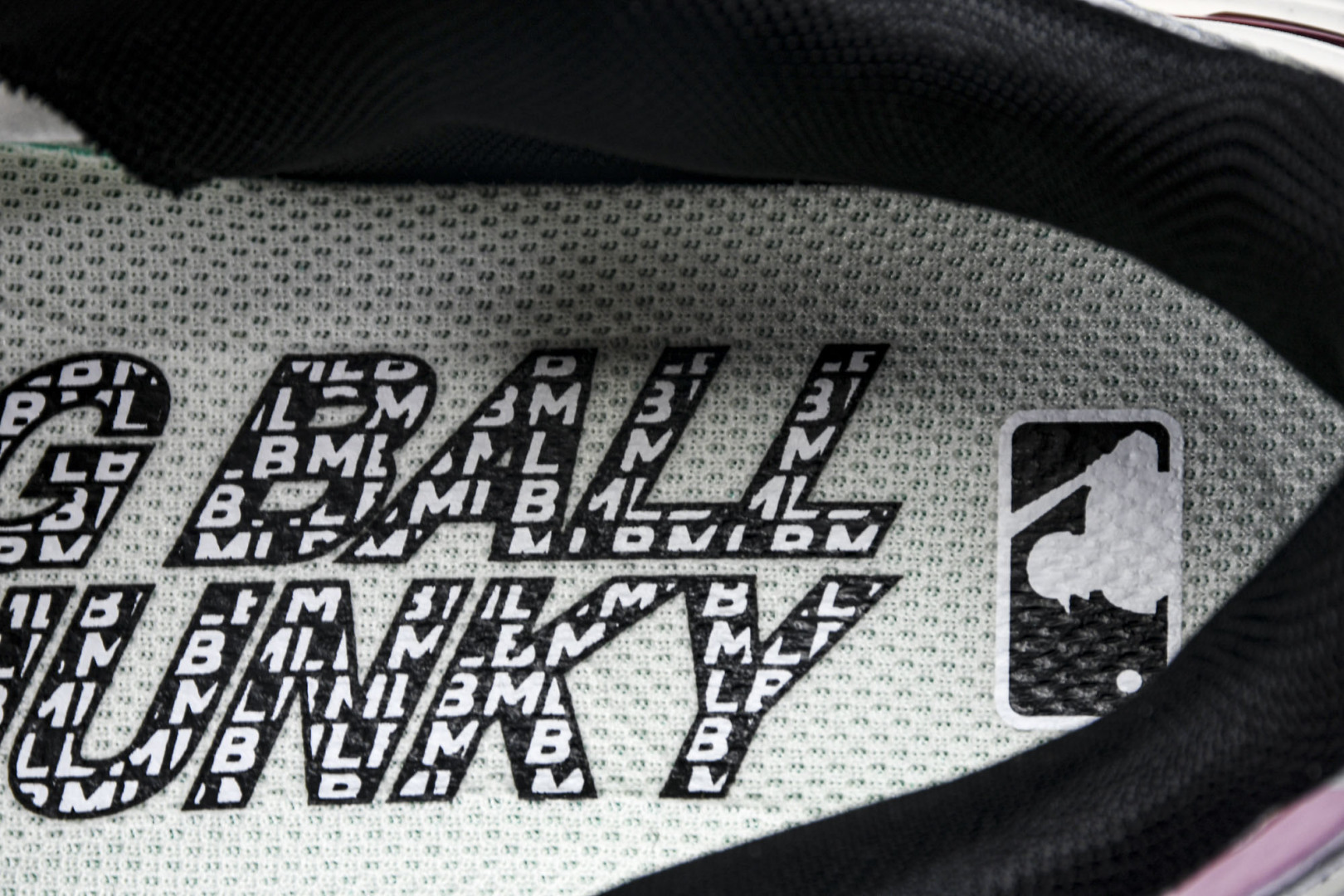 MLB 尺码35-45

纯原版出品-NY MLB Bigball Chunky Curve 纽约洋基队