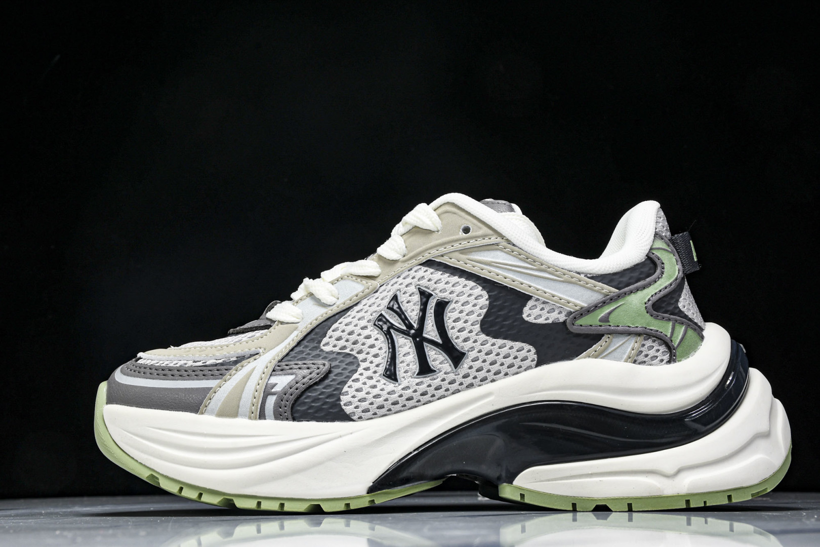 MLB 尺码35-45

纯原版出品-NY MLB Bigball Chunky Curve 纽约洋基队