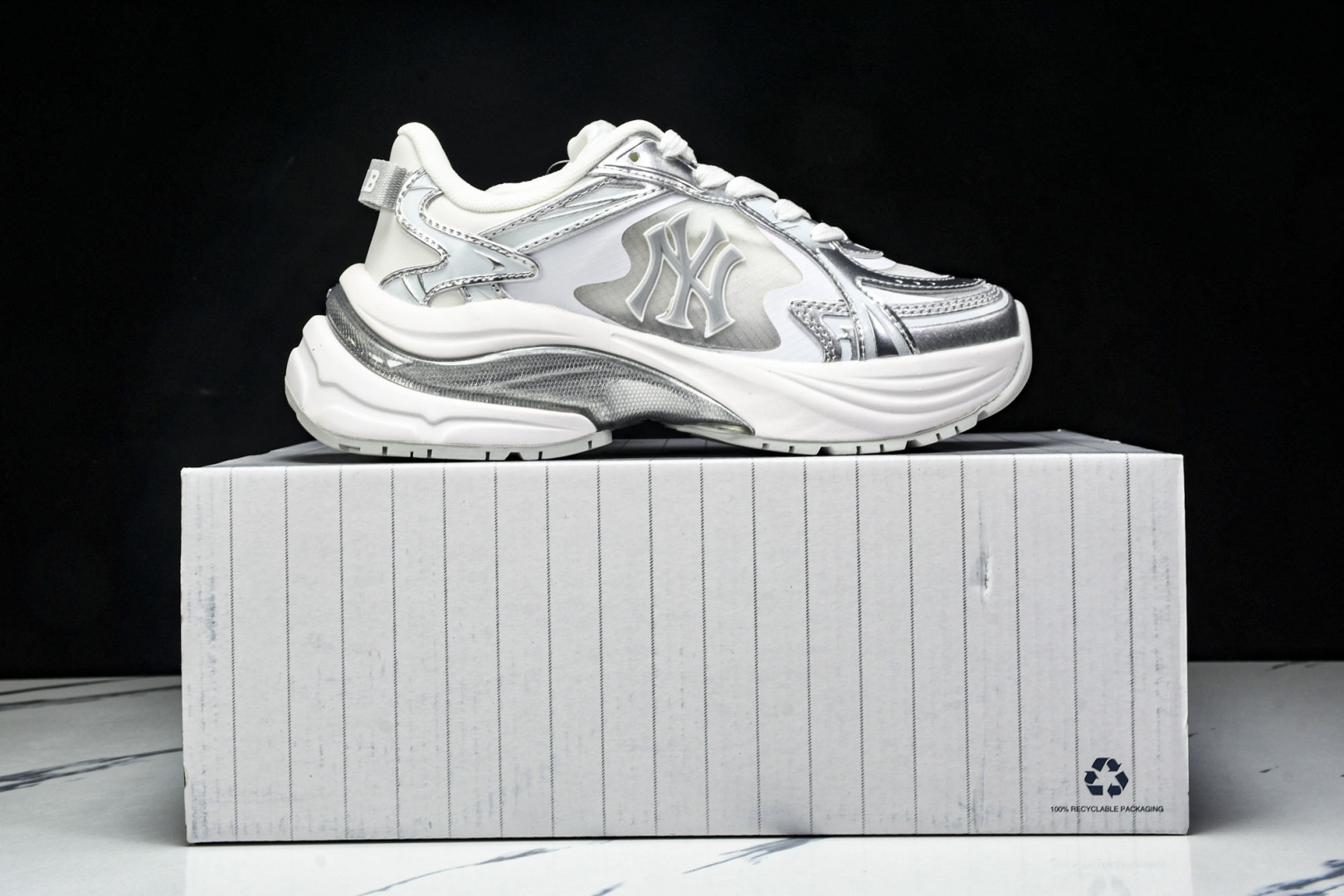 MLB 尺码35-45

纯原版出品-NY MLB Cargo Chunky 纽约洋基队 透气休闲运动鞋