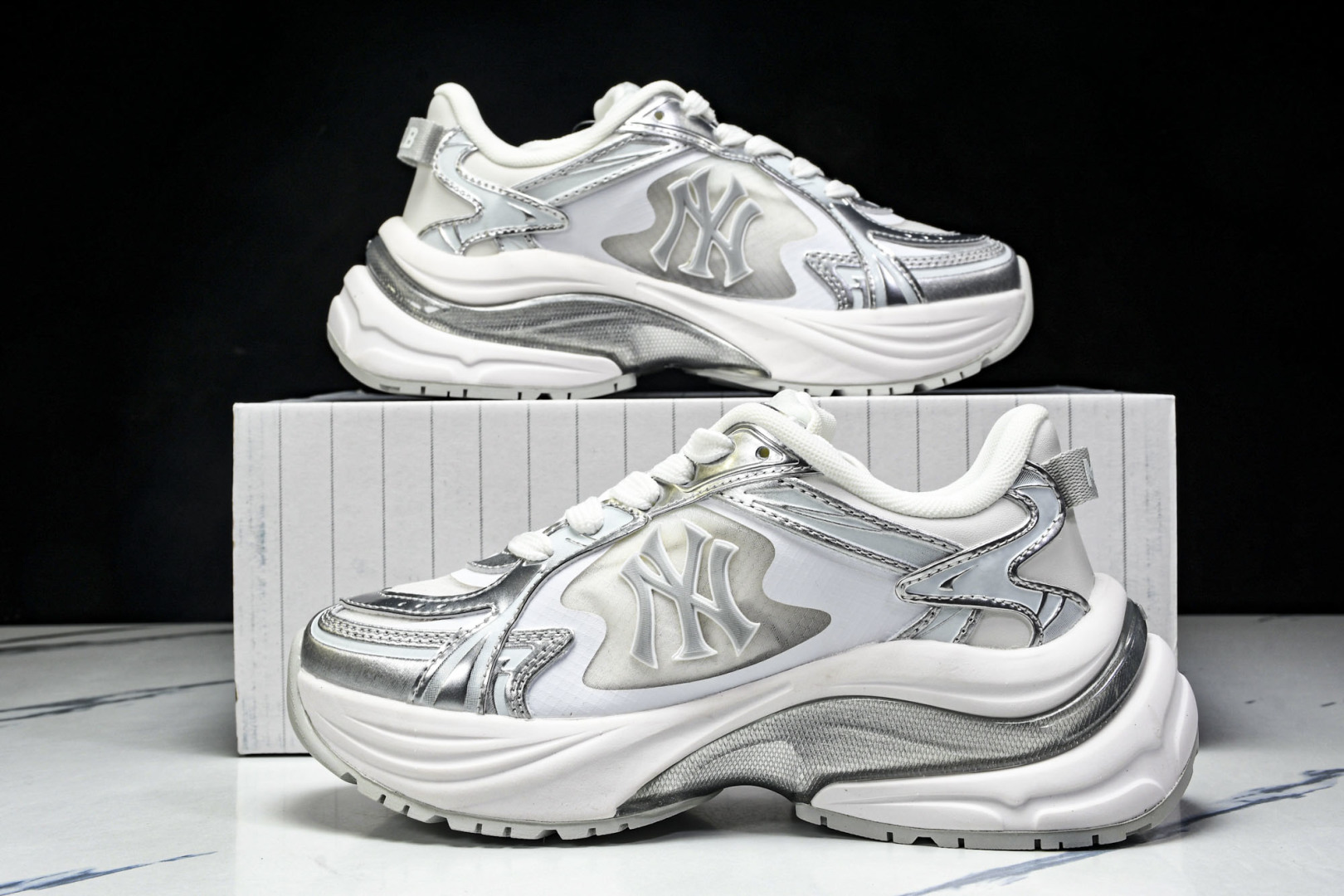 MLB 尺码35-45

纯原版出品-NY MLB Cargo Chunky 纽约洋基队 透气休闲运动鞋