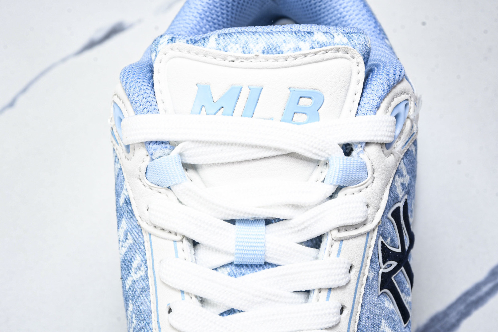 MLB 尺码35-45

纯原版出品-NY MLB XLG Chunky 纽约洋基队 透气休闲运动鞋 3