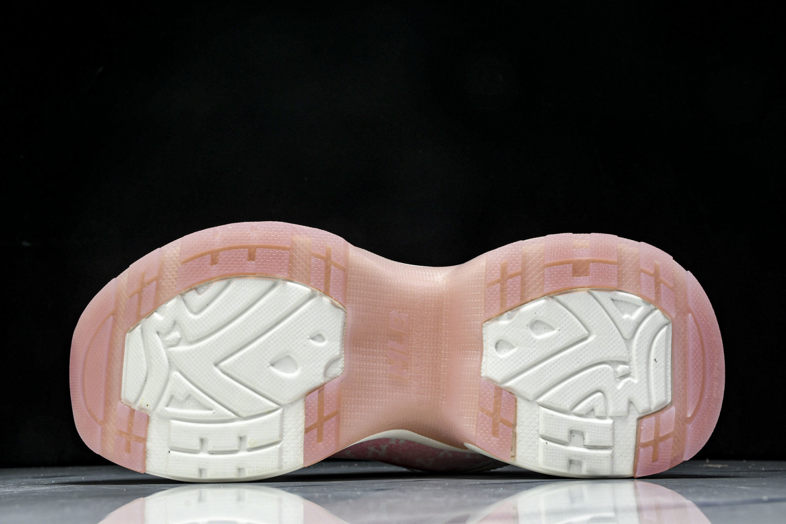 MLB 尺码35-45

纯原版出品-NY MLB XLG Chunky 纽约洋基队 透气休闲运动鞋 3