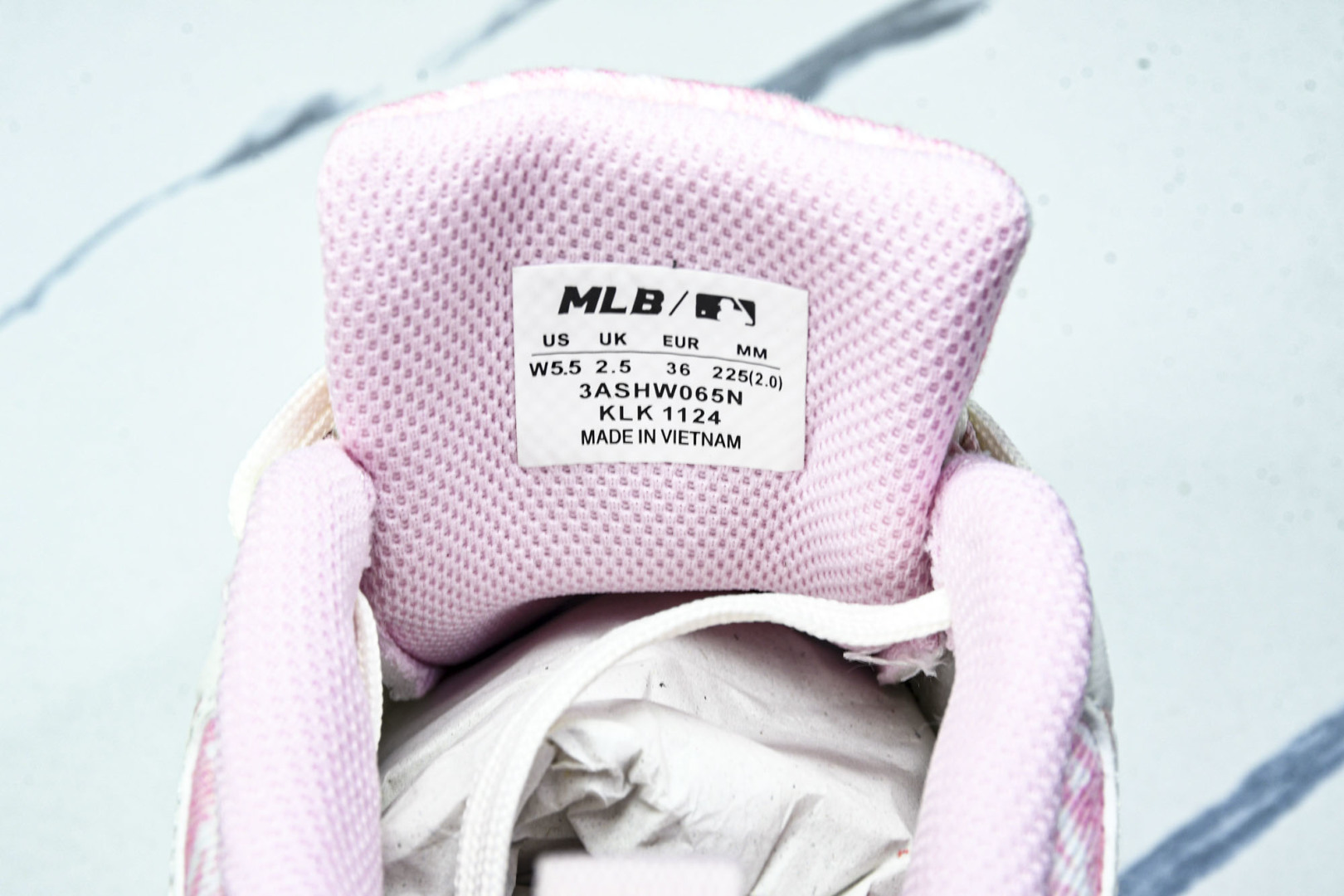 MLB 尺码35-45

纯原版出品-NY MLB XLG Chunky 纽约洋基队 透气休闲运动鞋 3