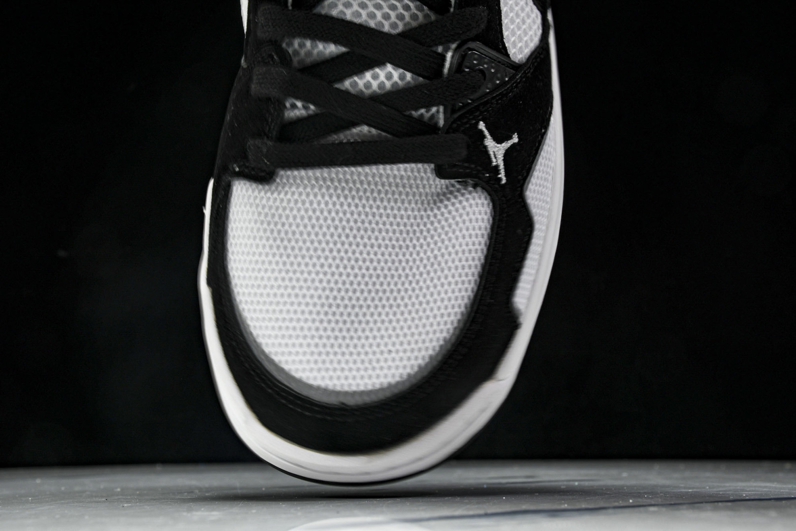 AJ 尺码36-46

纯原版出品-Air Jordan Cmft Era AJ 乔丹复古运动板鞋 HJ