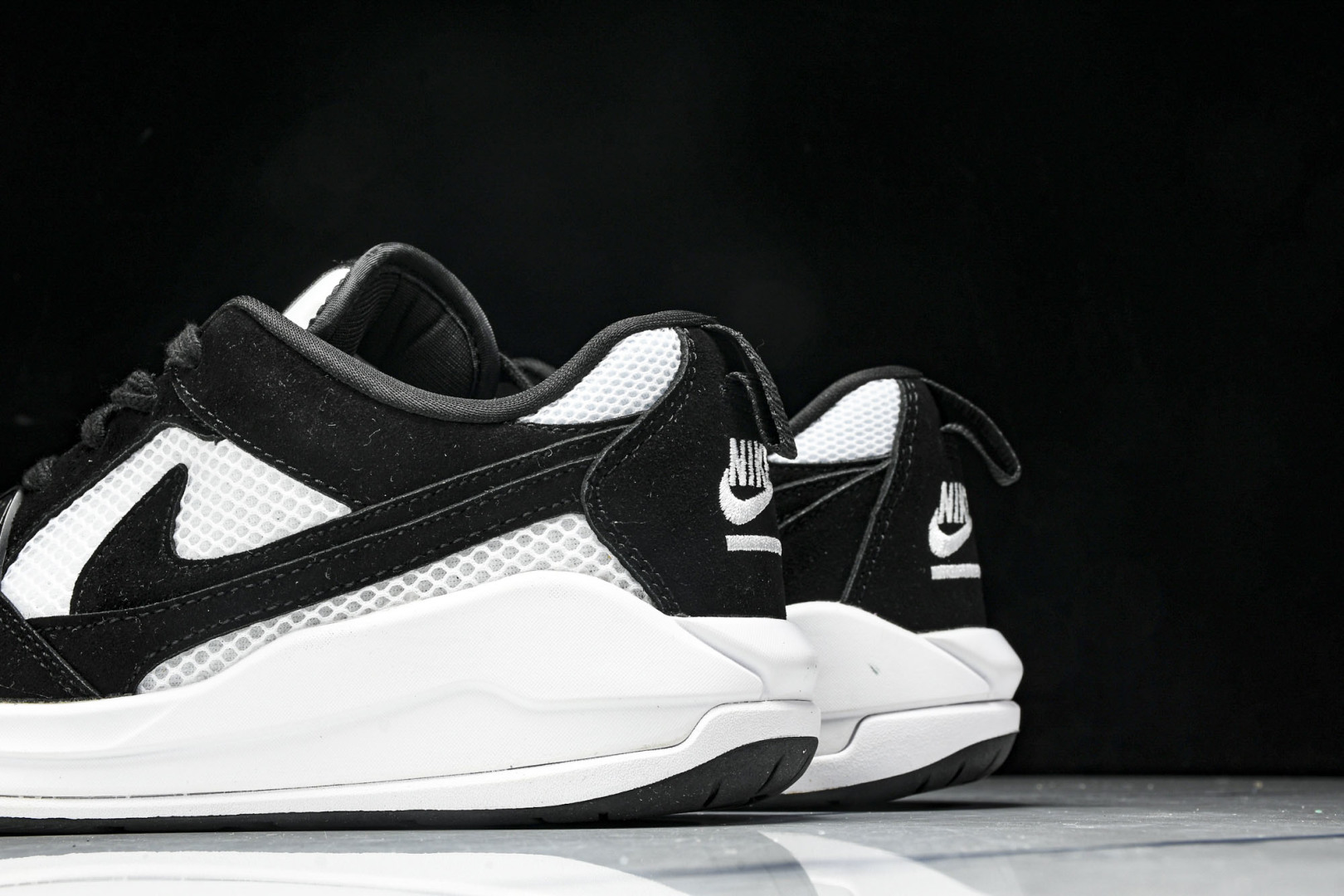 AJ 尺码36-46

纯原版出品-Air Jordan Cmft Era AJ 乔丹复古运动板鞋 HJ