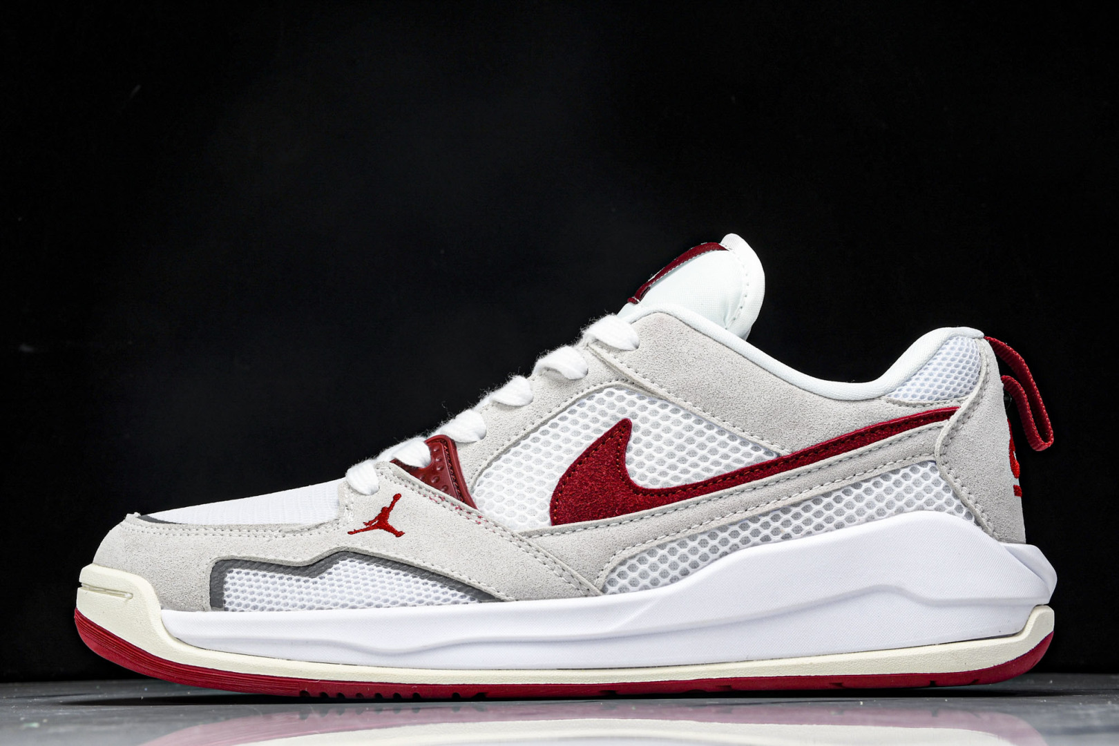 AJ 尺码36-46

纯原版出品-Air Jordan Cmft Era AJ 乔丹复古运动板鞋 HJ