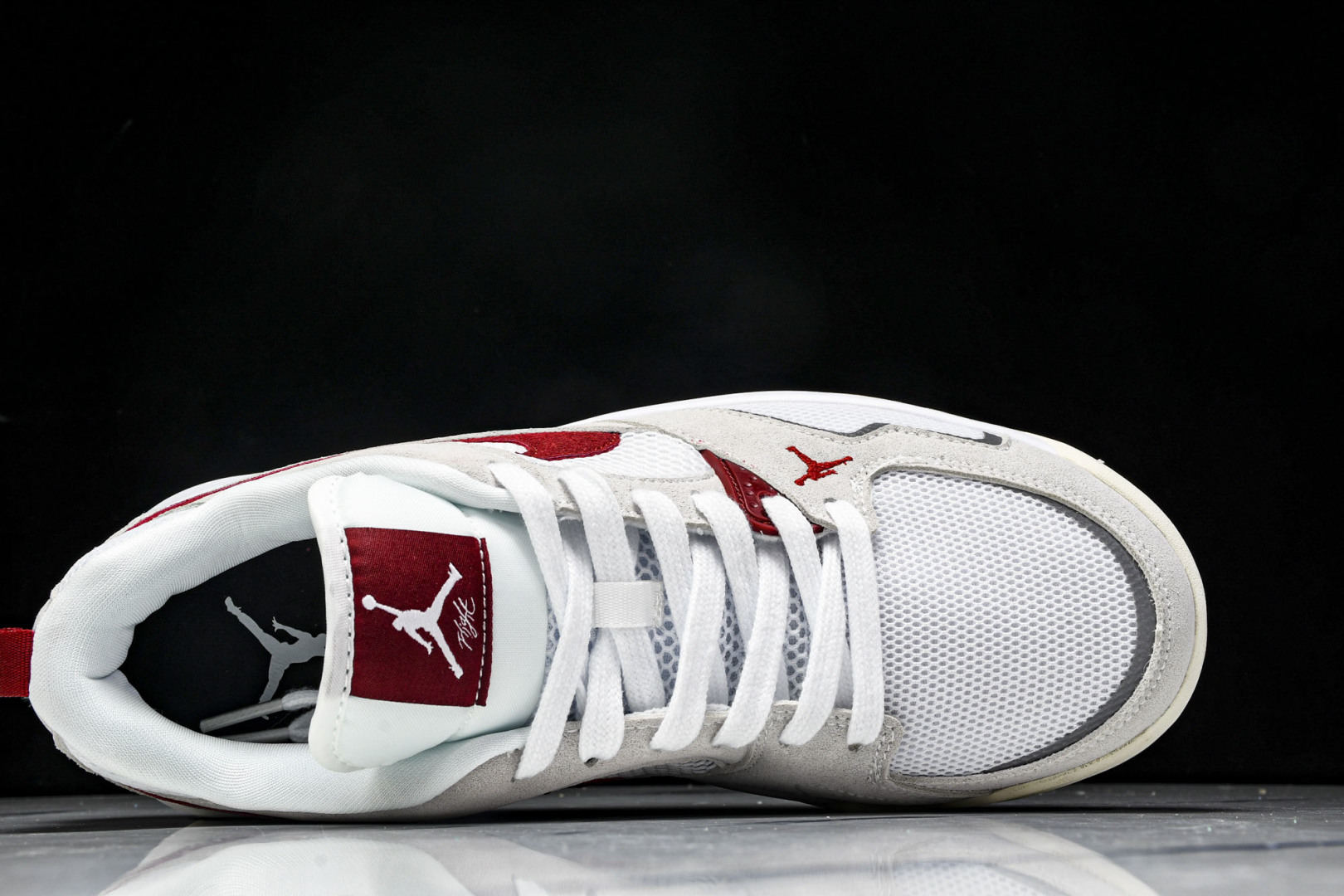AJ 尺码36-46

纯原版出品-Air Jordan Cmft Era AJ 乔丹复古运动板鞋 HJ