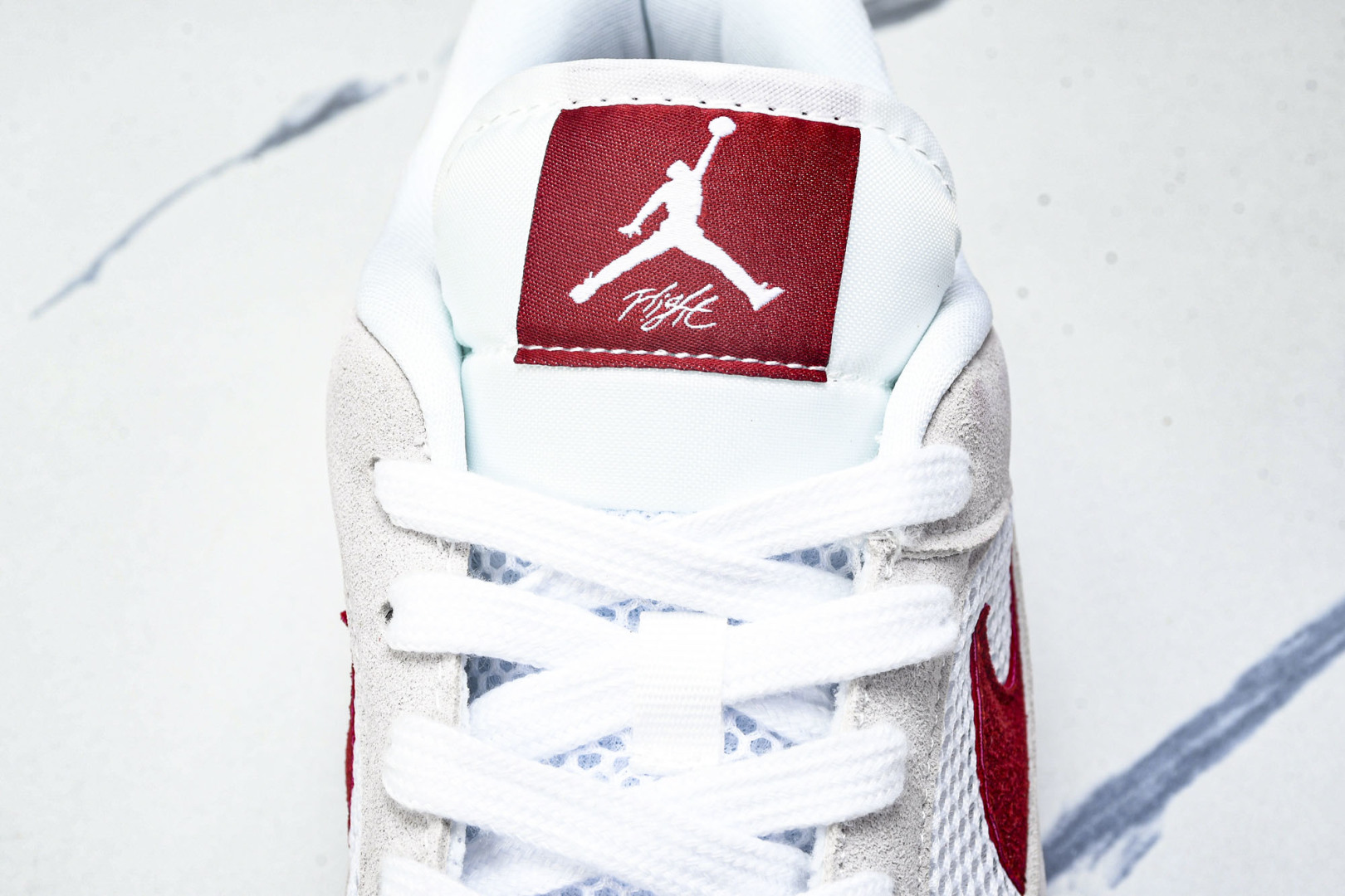 AJ 尺码36-46

纯原版出品-Air Jordan Cmft Era AJ 乔丹复古运动板鞋 HJ