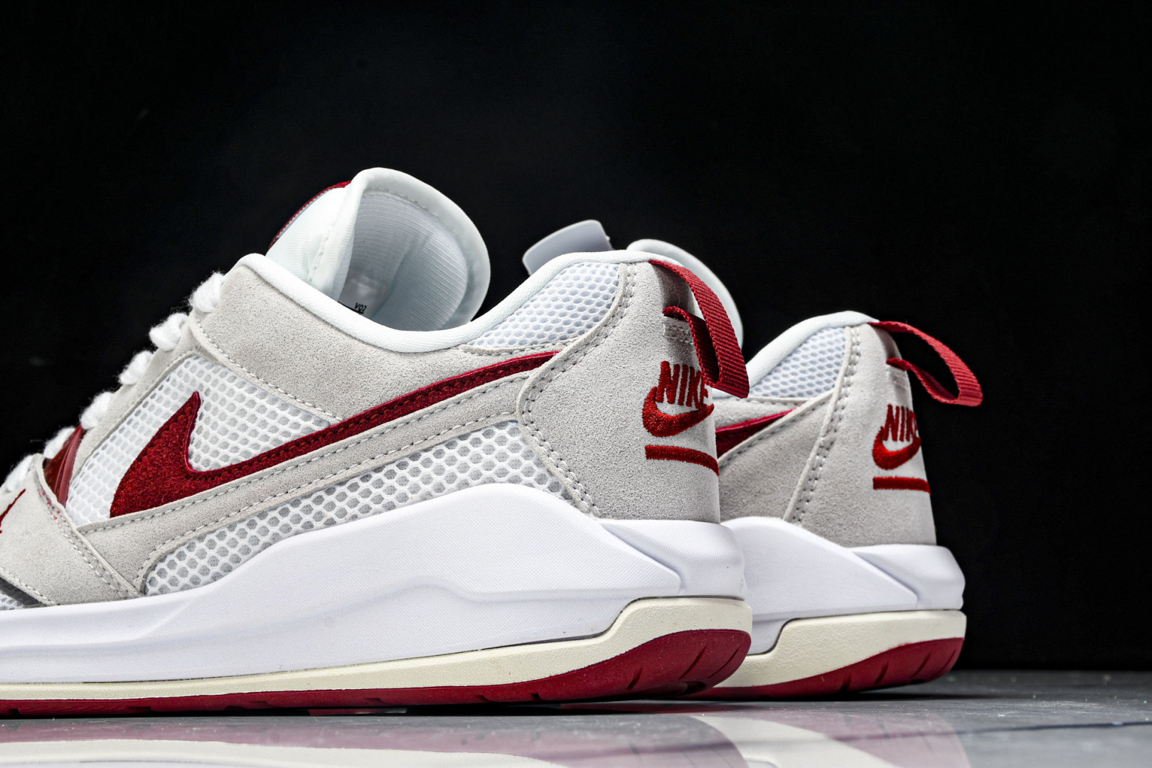 AJ 尺码36-46

纯原版出品-Air Jordan Cmft Era AJ 乔丹复古运动板鞋 HJ