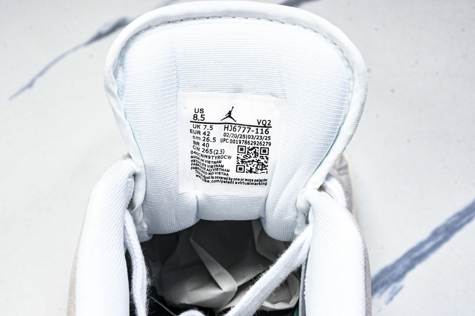 AJ 尺码36-46

纯原版出品-Air Jordan Cmft Era AJ 乔丹复古运动板鞋 HJ