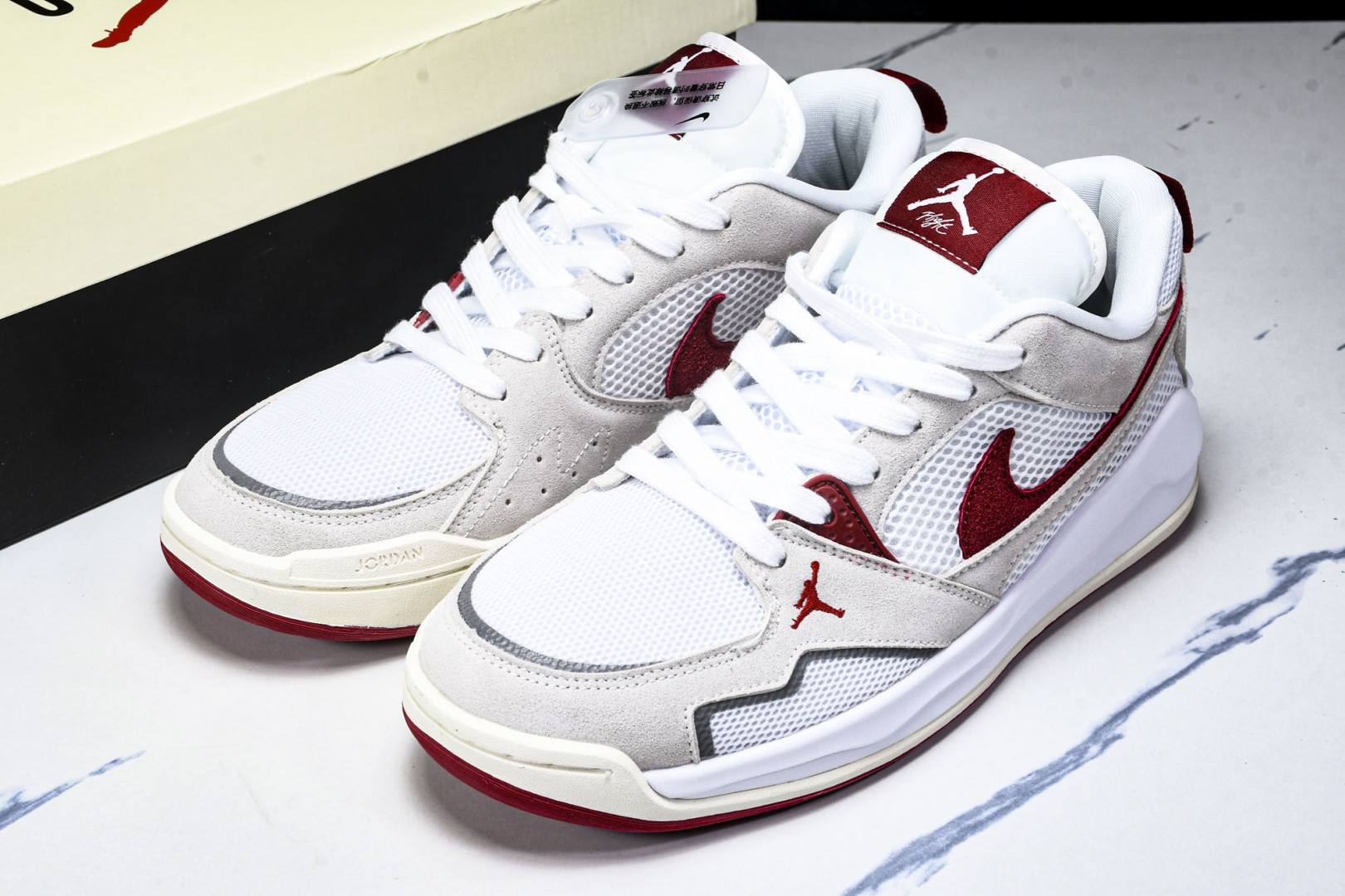 AJ 尺码36-46

纯原版出品-Air Jordan Cmft Era AJ 乔丹复古运动板鞋 HJ