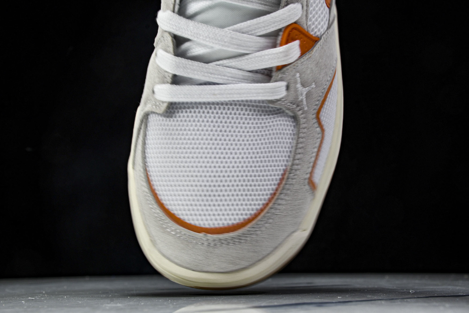 AJ 尺码36-46

纯原版出品-Air Jordan Cmft Era AJ 乔丹复古运动板鞋 HJ