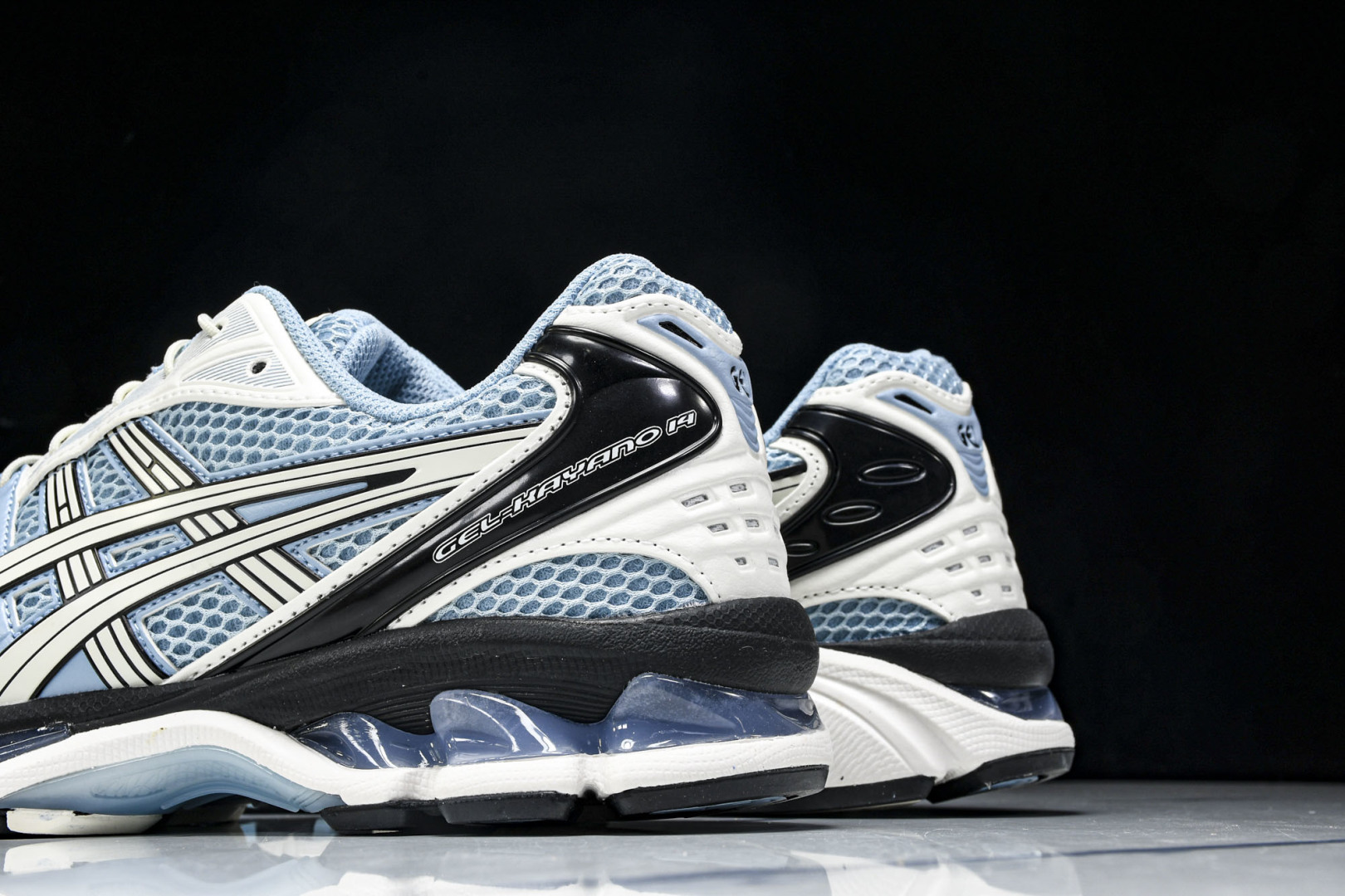 Asics 尺码36-47

纯原版出品-Asics Gel Kayano 14 Black Pure 