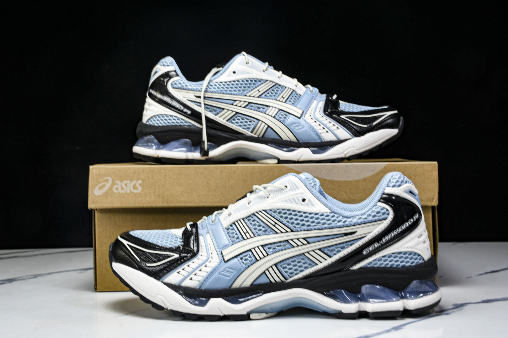 Asics 尺码36-47

纯原版出品-Asics Gel Kayano 14 Black Pure 