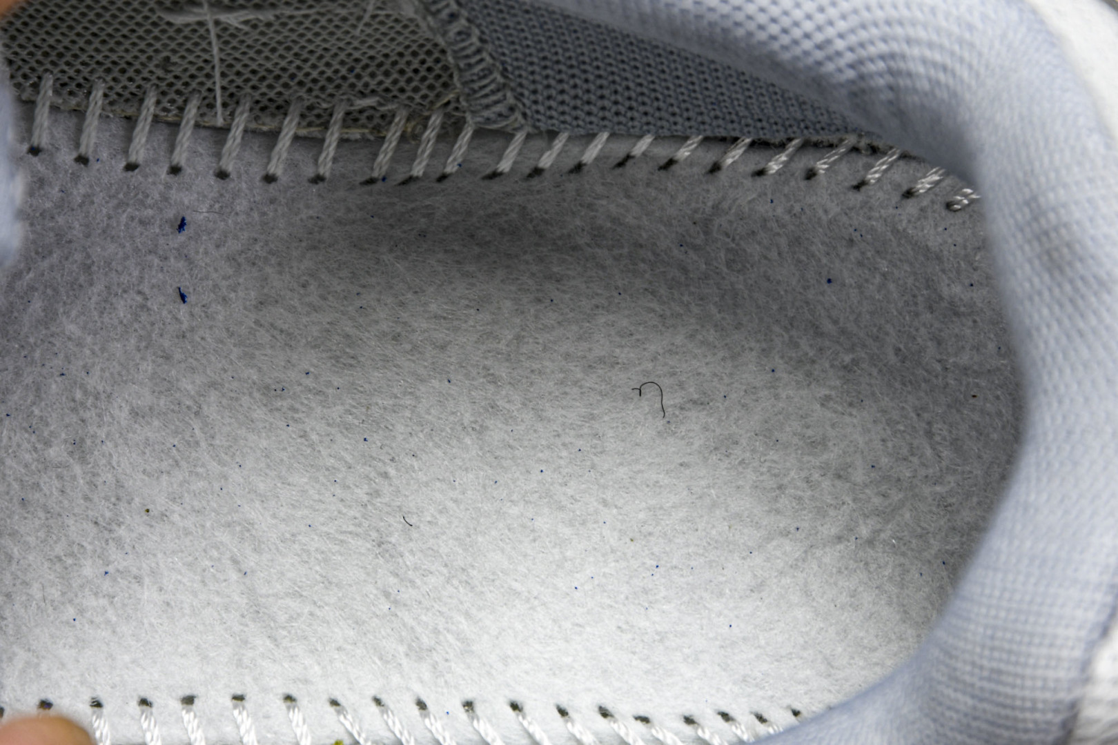 斐乐 尺码35.5-45

纯原版出品-FILA斐乐潮牌FUSION熔岩鞋 老爹鞋厚底运动鞋 F12WF