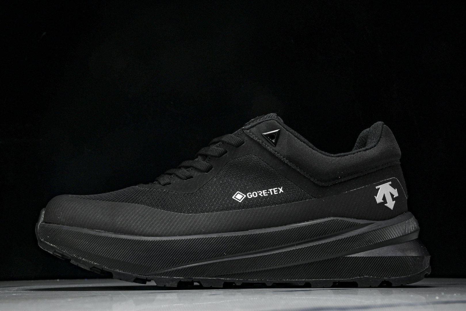 DESCENTE 尺码39-44

纯原版出品-迪桑特·DESCENTE  Gore-tex 系列越野徒