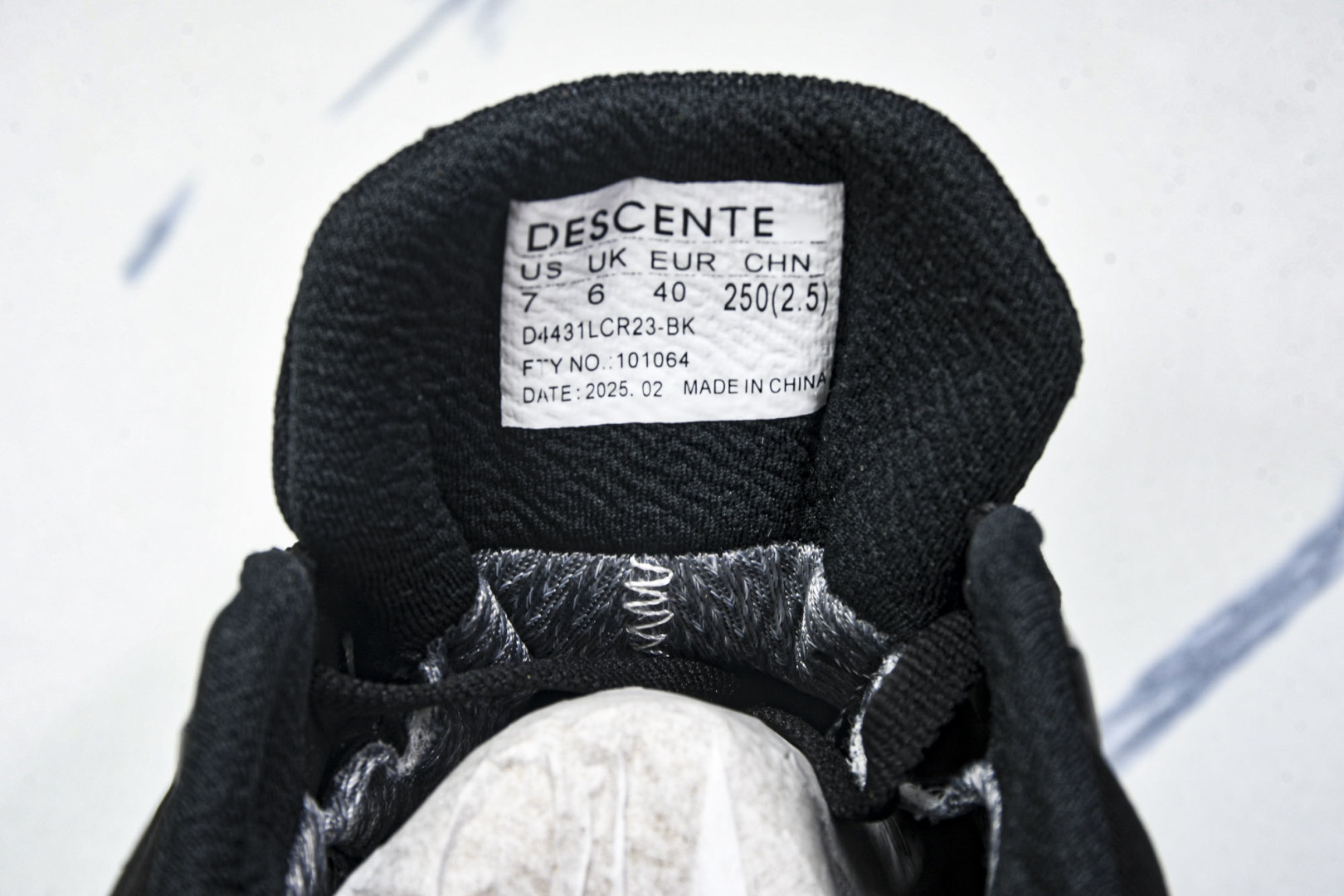 DESCENTE 尺码39-44

纯原版出品-迪桑特·DESCENTE  Gore-tex 系列越野徒