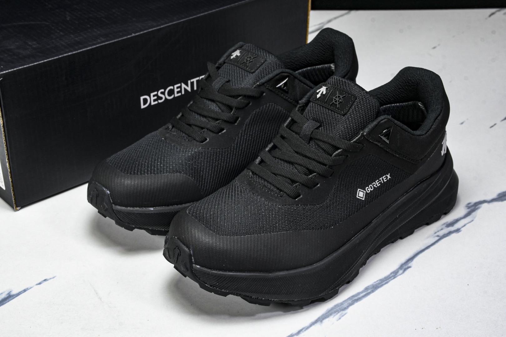 DESCENTE 尺码39-44

纯原版出品-迪桑特·DESCENTE  Gore-tex 系列越野徒