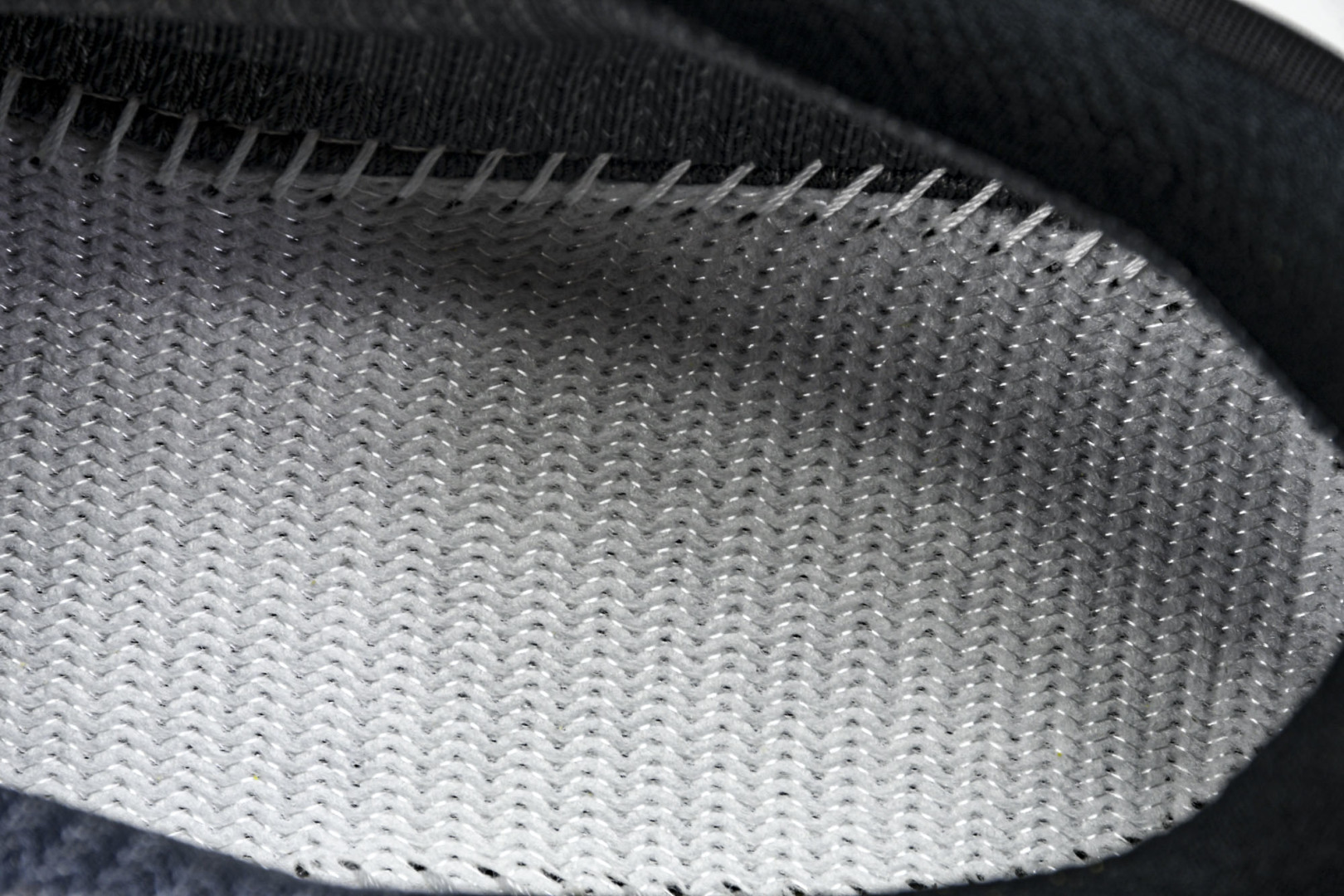 DESCENTE 尺码39-44

纯原版出品-迪桑特·DESCENTE  Gore-tex 系列越野徒