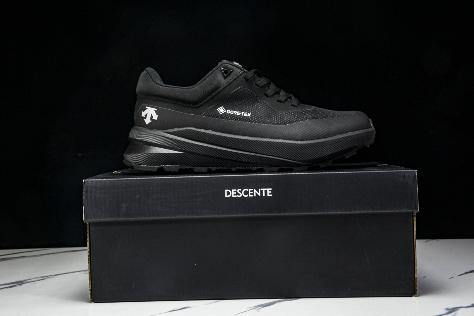 DESCENTE 尺码39-44

纯原版出品-迪桑特·DESCENTE  Gore-tex 系列越野徒