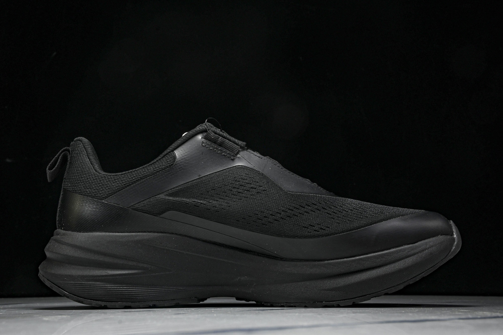 DESCENTE 尺码39-44

纯原版出品-迪桑特DESCENTE LAVITATE WIRE 3.