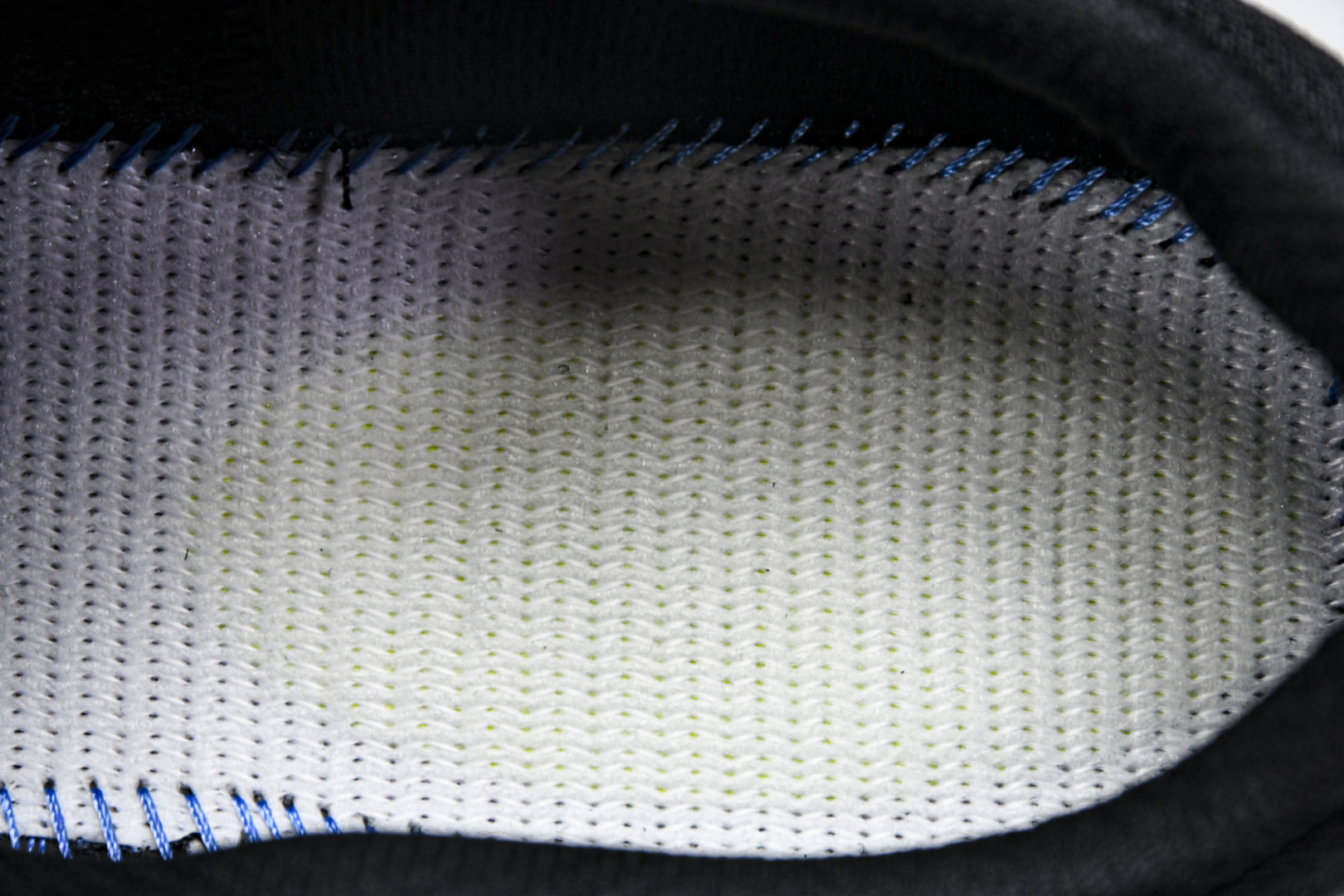 DESCENTE 尺码39-44

纯原版出品-迪桑特DESCENTE LAVITATE WIRE 3.