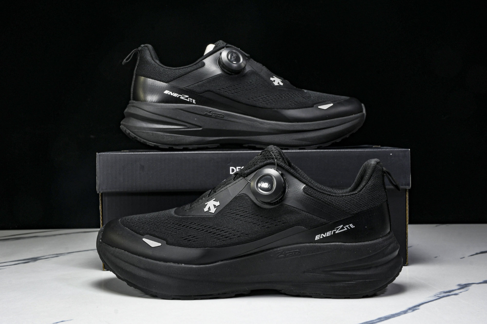 DESCENTE 尺码39-44

纯原版出品-迪桑特DESCENTE LAVITATE WIRE 3.