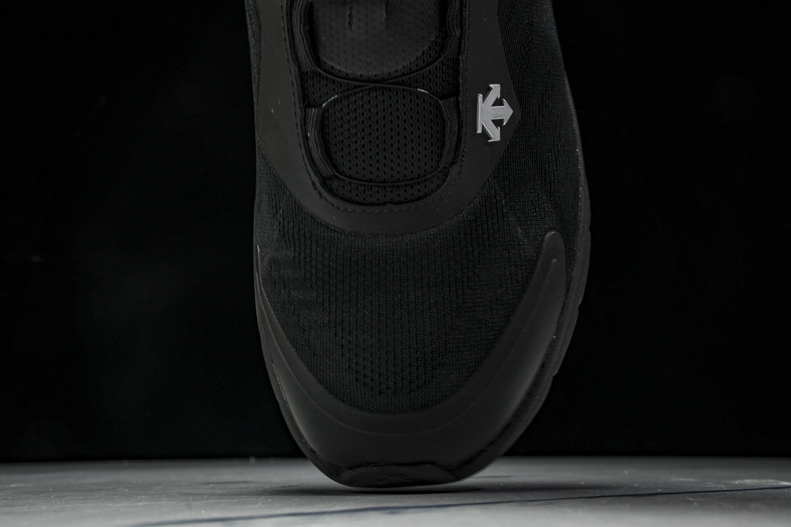 DESCENTE 尺码39-44

纯原版出品-迪桑特DESCENTE RUNNING系列 BOA透气防