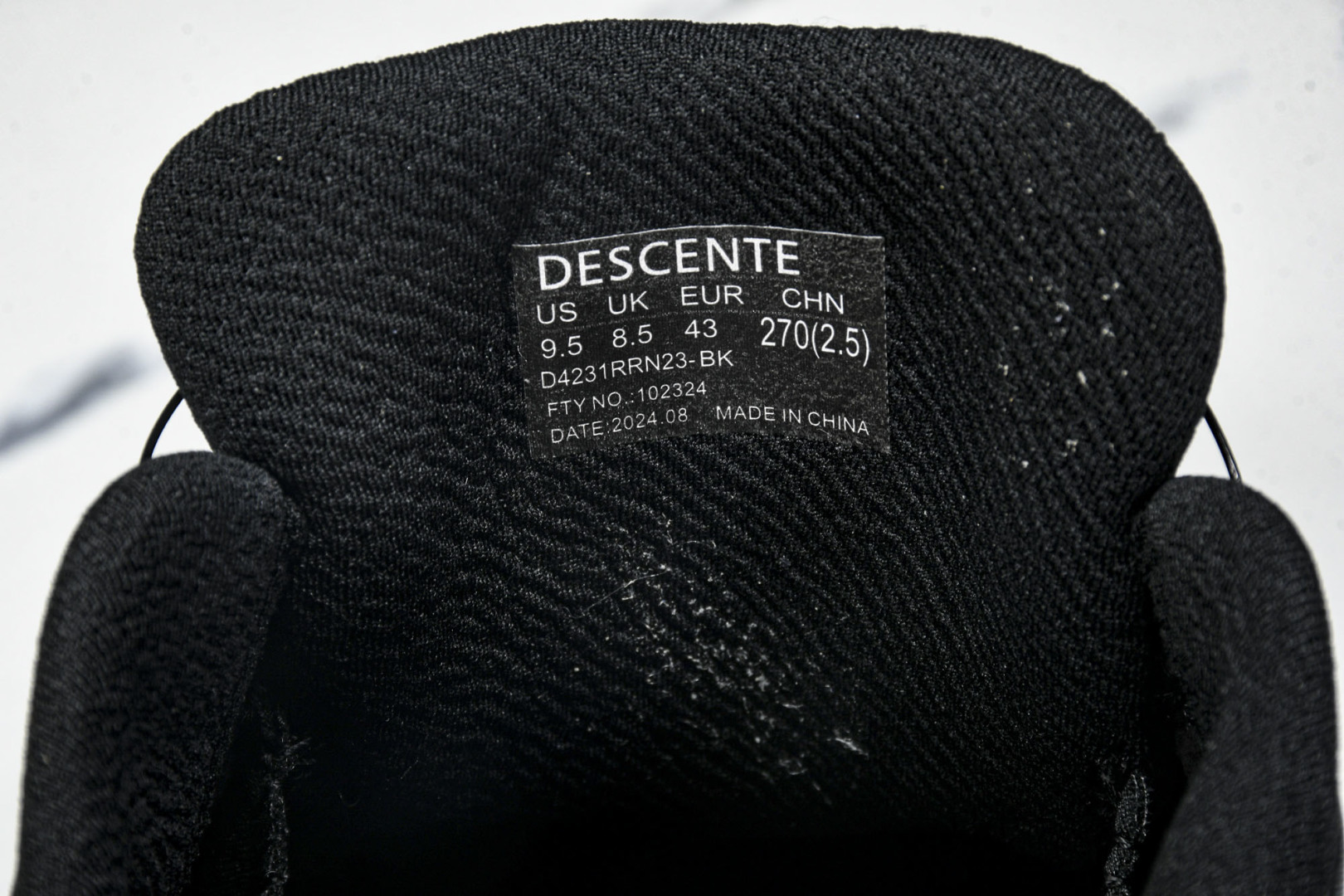 DESCENTE 尺码39-44

纯原版出品-迪桑特DESCENTE RUNNING系列 BOA透气防
