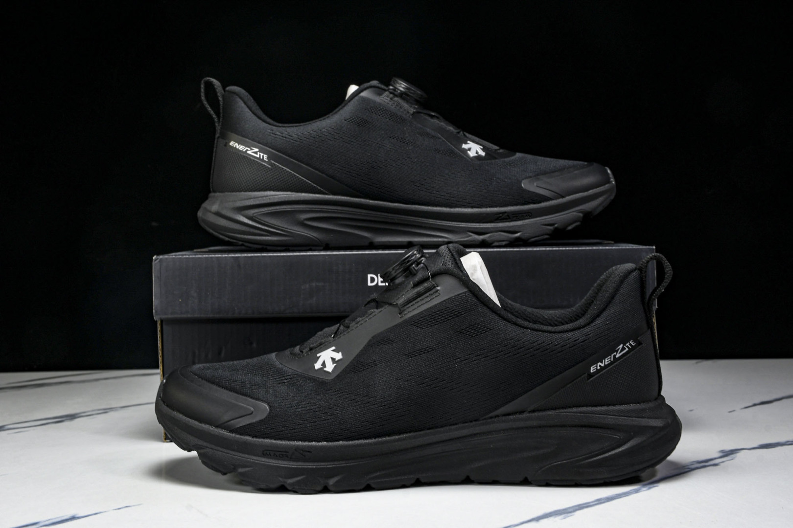 DESCENTE 尺码39-44

纯原版出品-迪桑特DESCENTE RUNNING系列 BOA透气防