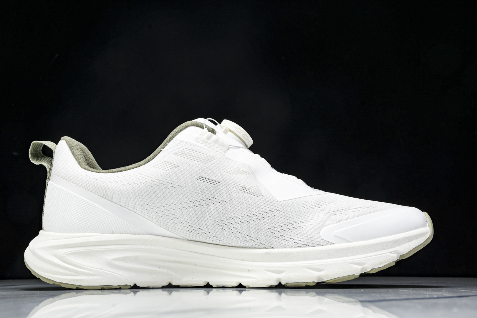 DESCENTE 尺码39-44

纯原版出品-迪桑特DESCENTE RUNNING系列 BOA透气防