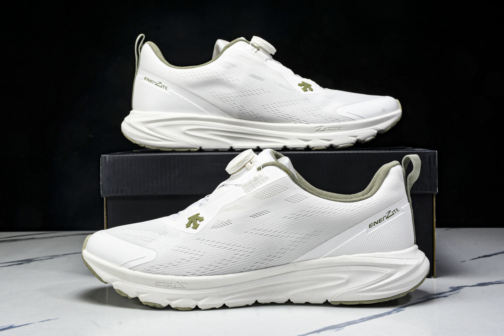 DESCENTE 尺码39-44

纯原版出品-迪桑特DESCENTE RUNNING系列 BOA透气防