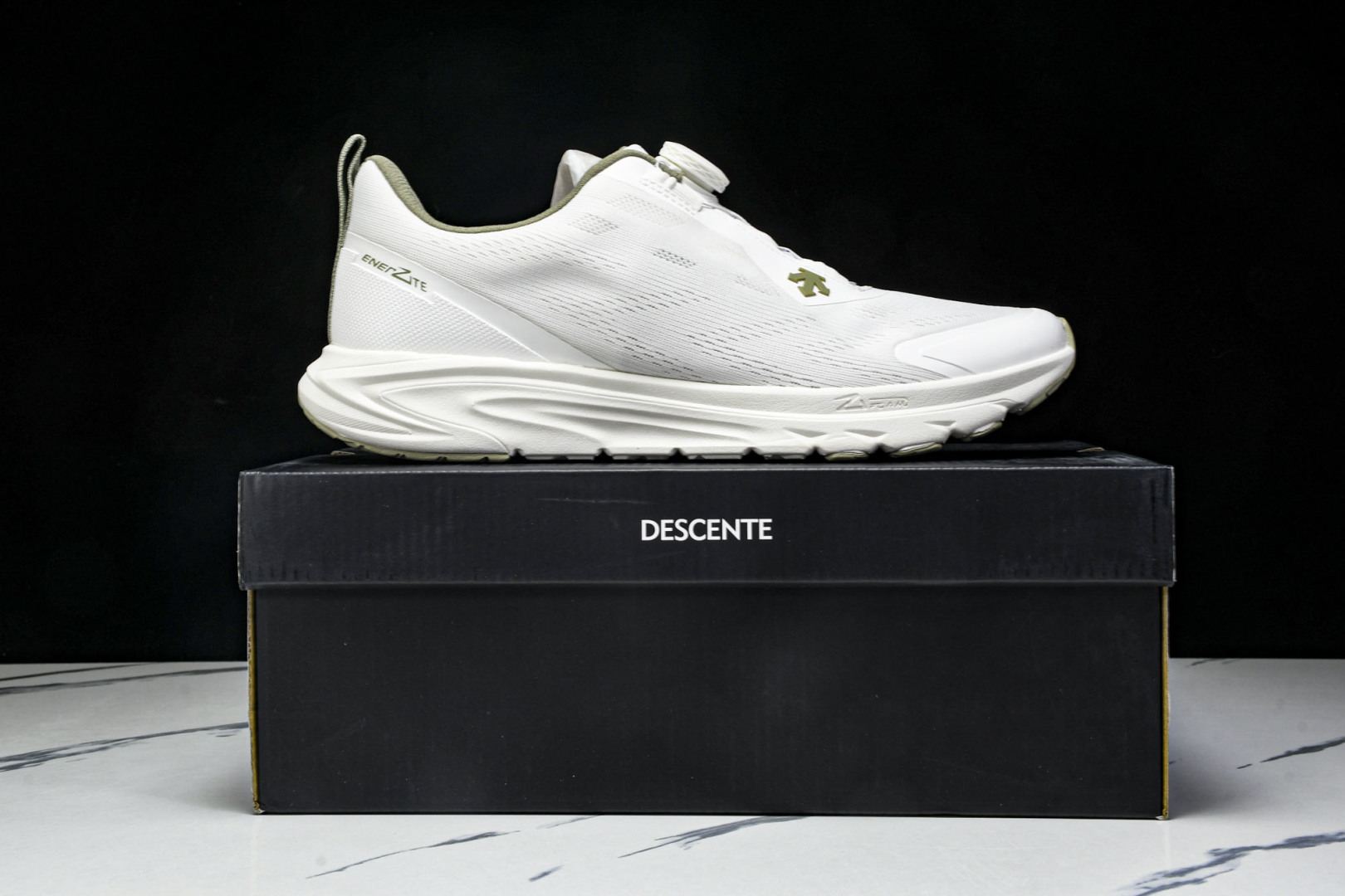 DESCENTE 尺码39-44

纯原版出品-迪桑特DESCENTE RUNNING系列 BOA透气防