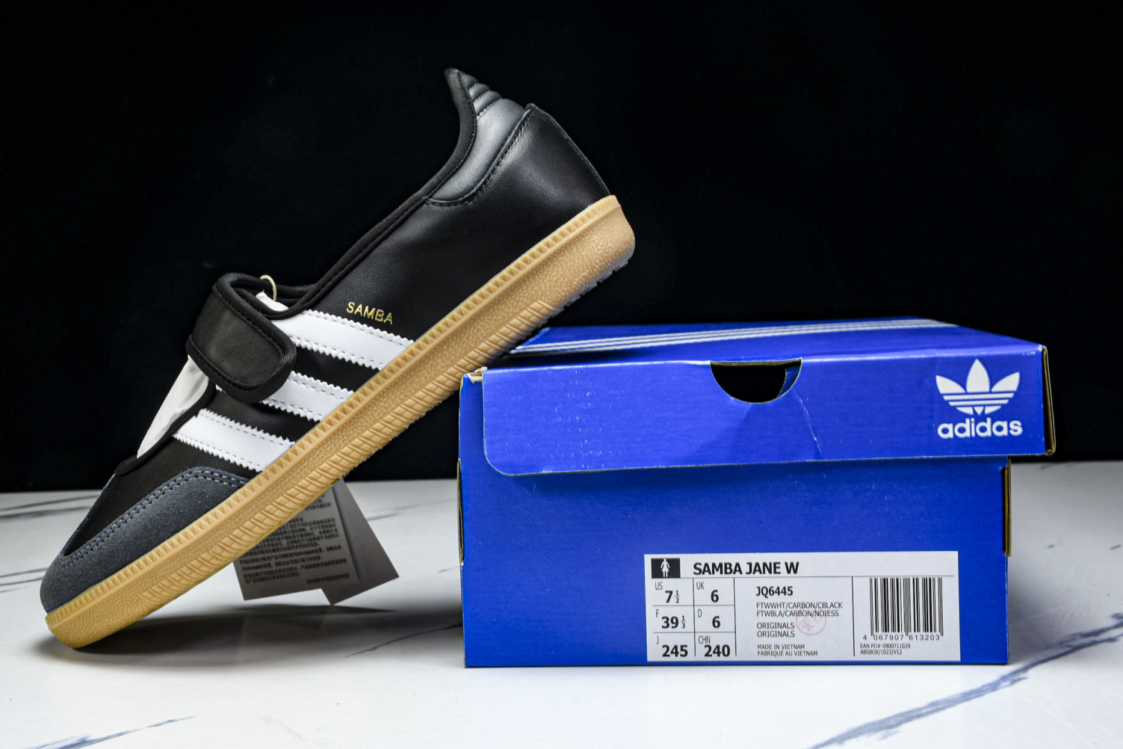 Originals 尺码36-41

纯原版出品-Samba Jane 玛丽珍板鞋懒人一脚蹬运动鞋 JQ