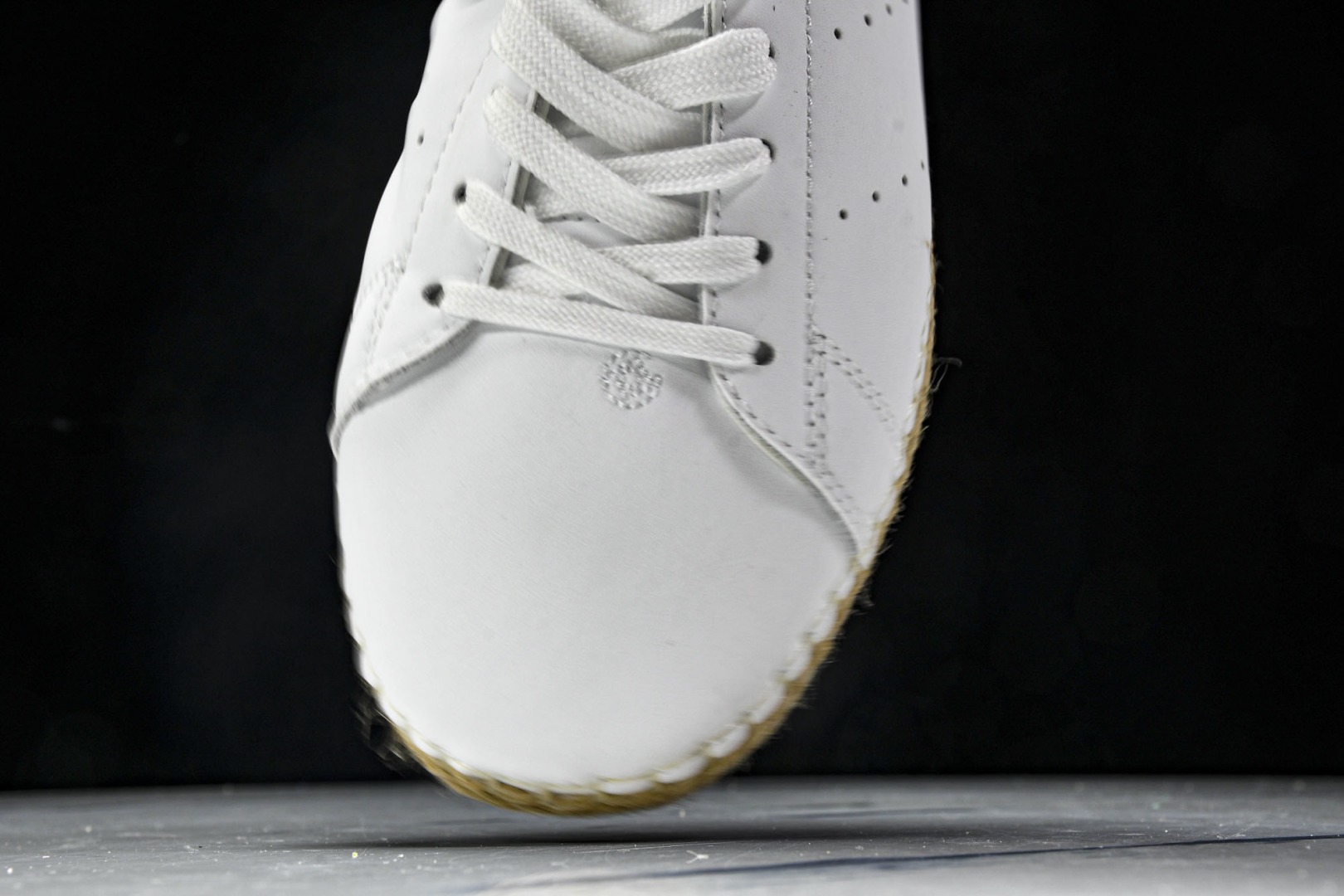 Originals 尺码36-45

纯原版出品-CLOT x adidas originals STA