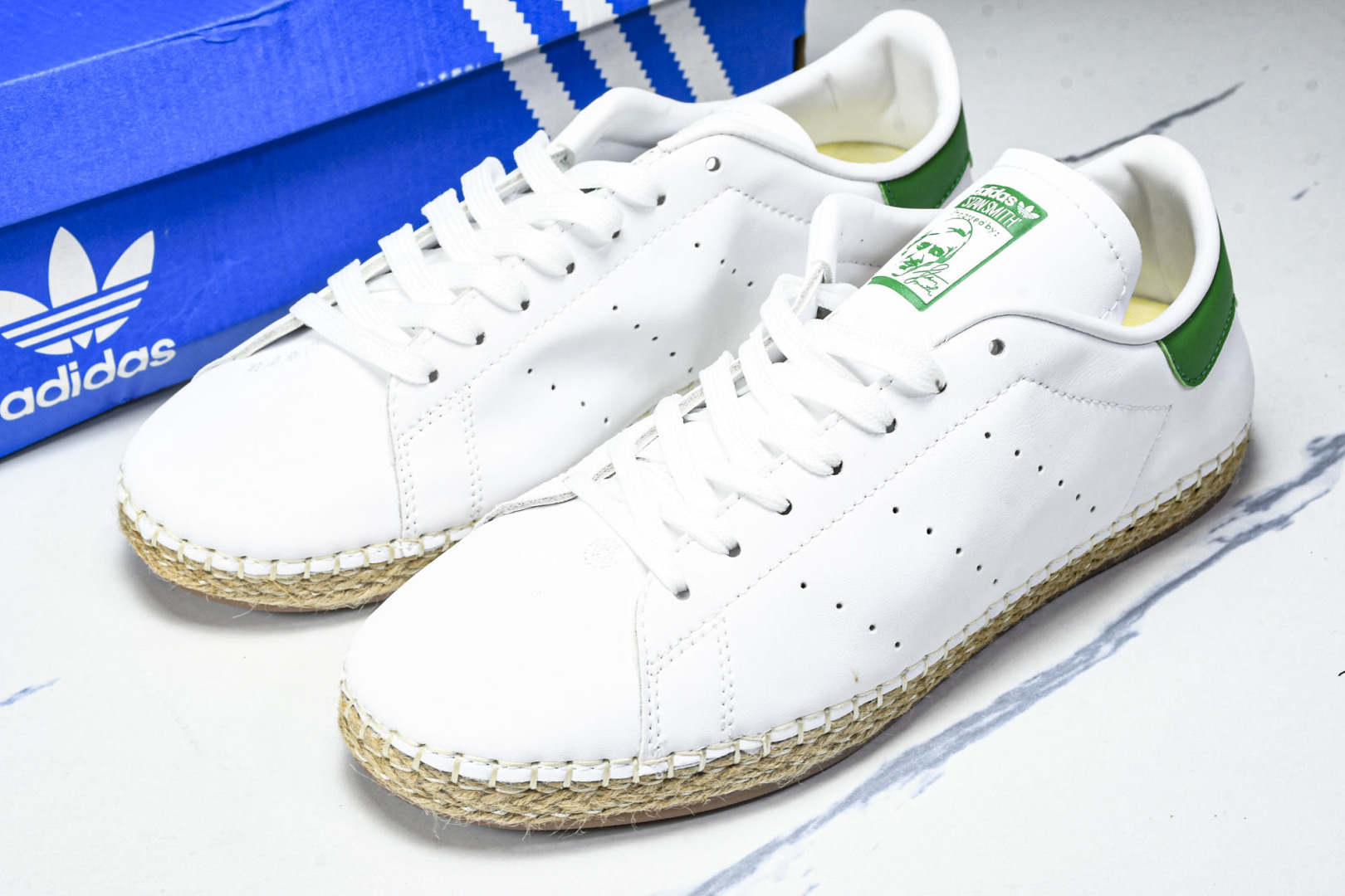 Originals 尺码36-45

纯原版出品-CLOT x adidas originals STA