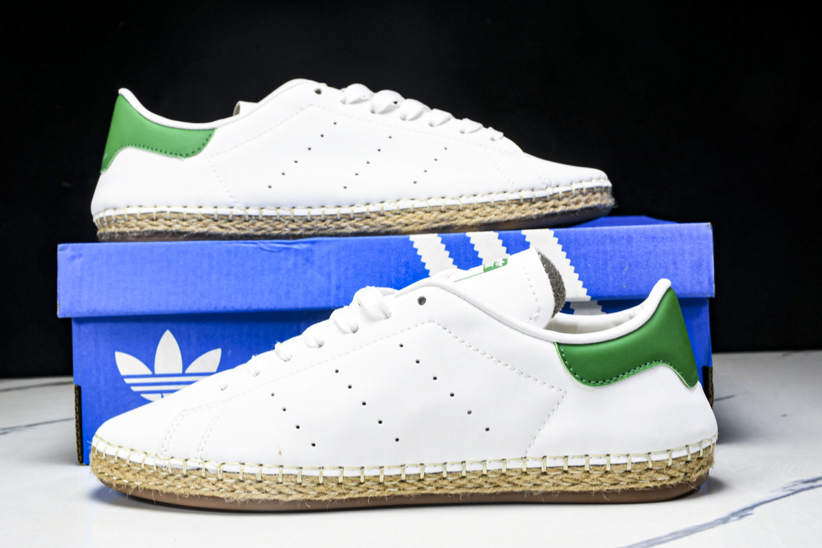 Originals 尺码36-45

纯原版出品-CLOT x adidas originals STA