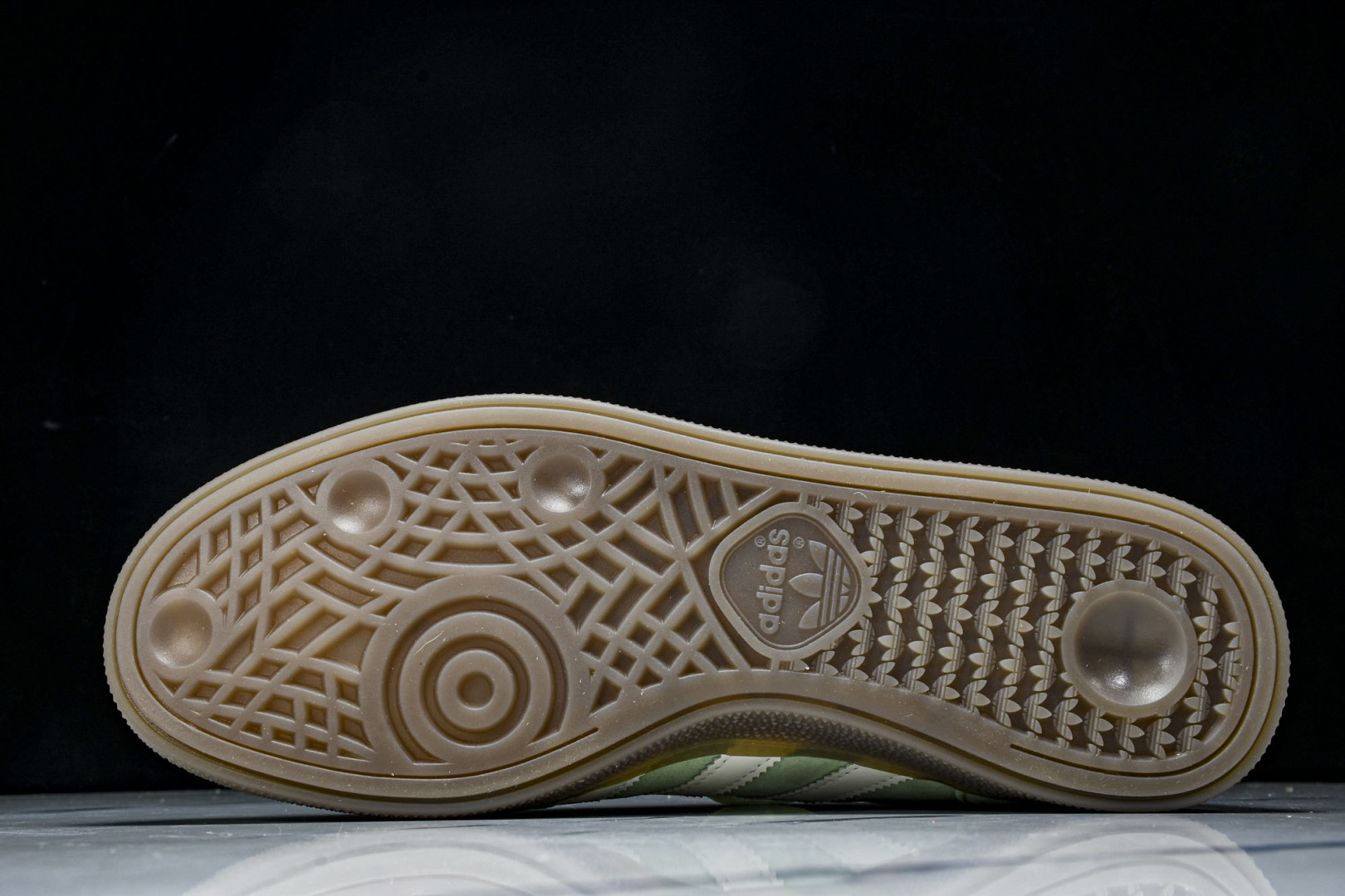Originals 尺码36-45

纯原版出品-Originals HANDBALL SPEZIAL 