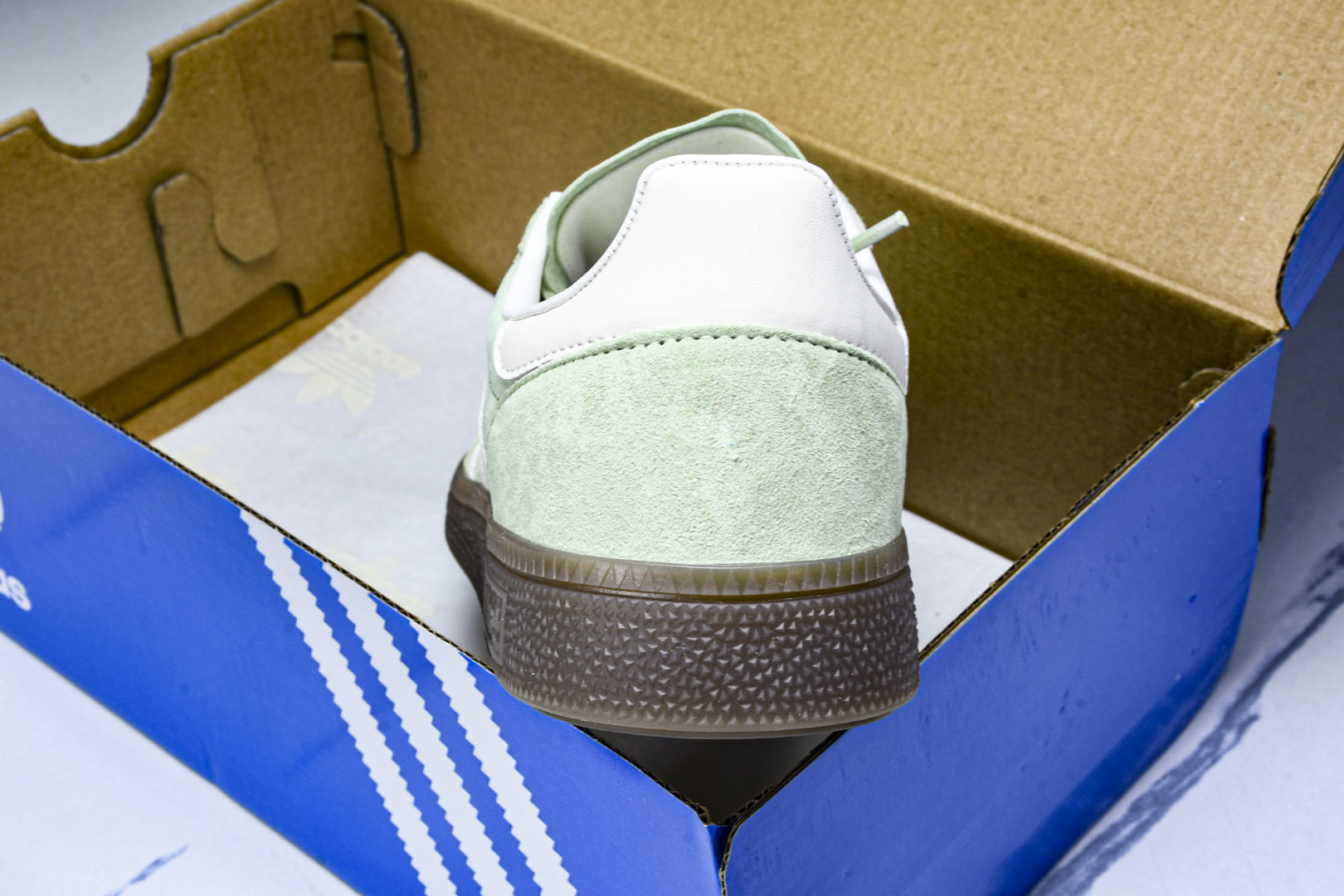 Originals 尺码36-45

纯原版出品-Originals HANDBALL SPEZIAL 