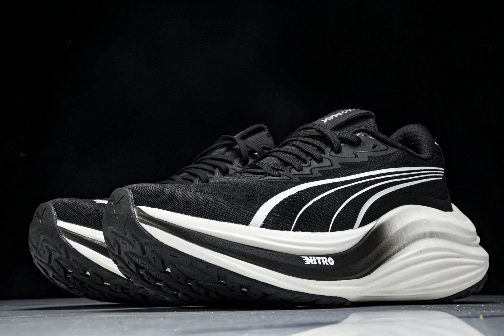 Puma 尺码36-45

纯原版出品-Puma Deviate Nitro 3 彪马舒适防滑耐磨低帮休