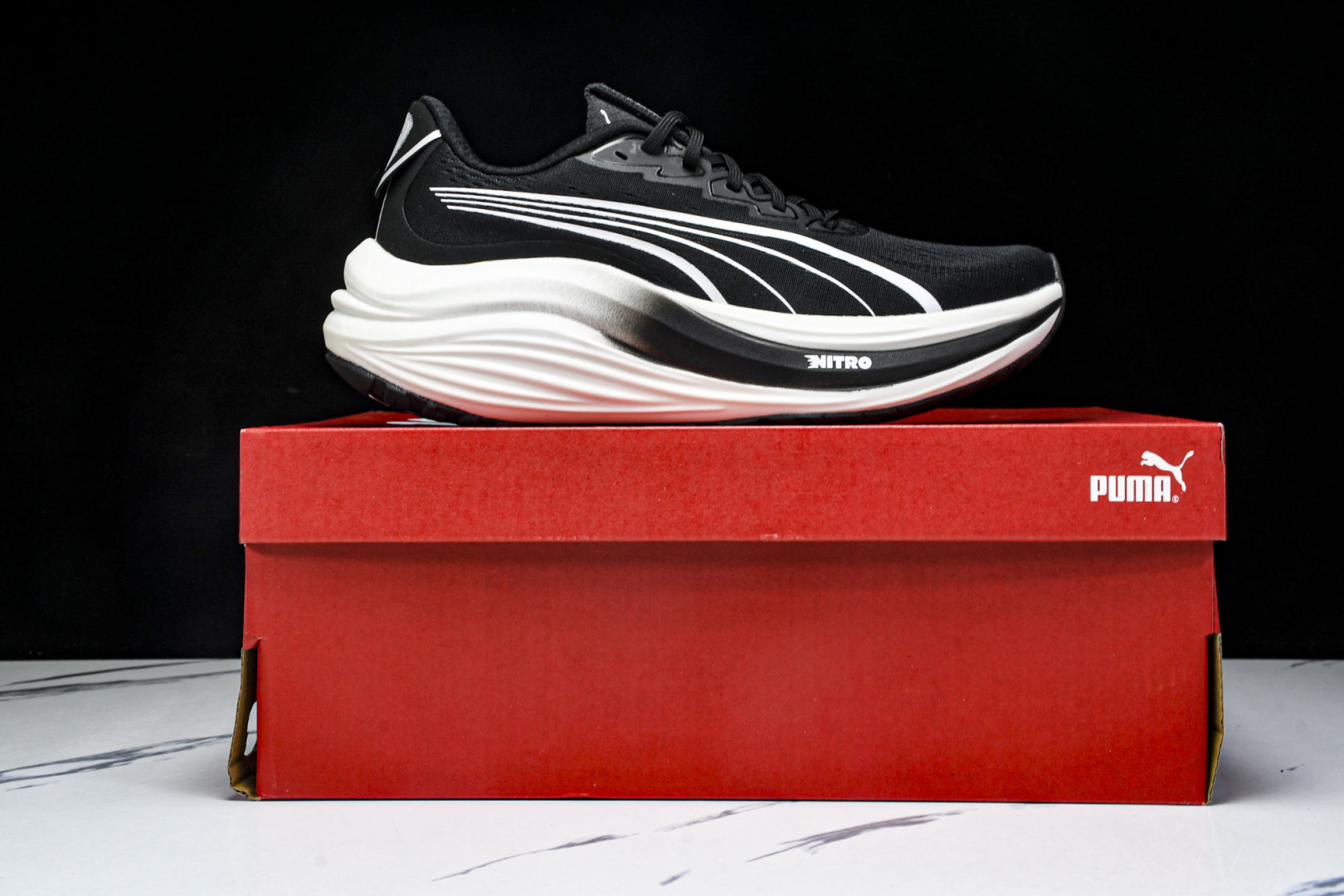 Puma 尺码36-45

纯原版出品-Puma Deviate Nitro 3 彪马舒适防滑耐磨低帮休