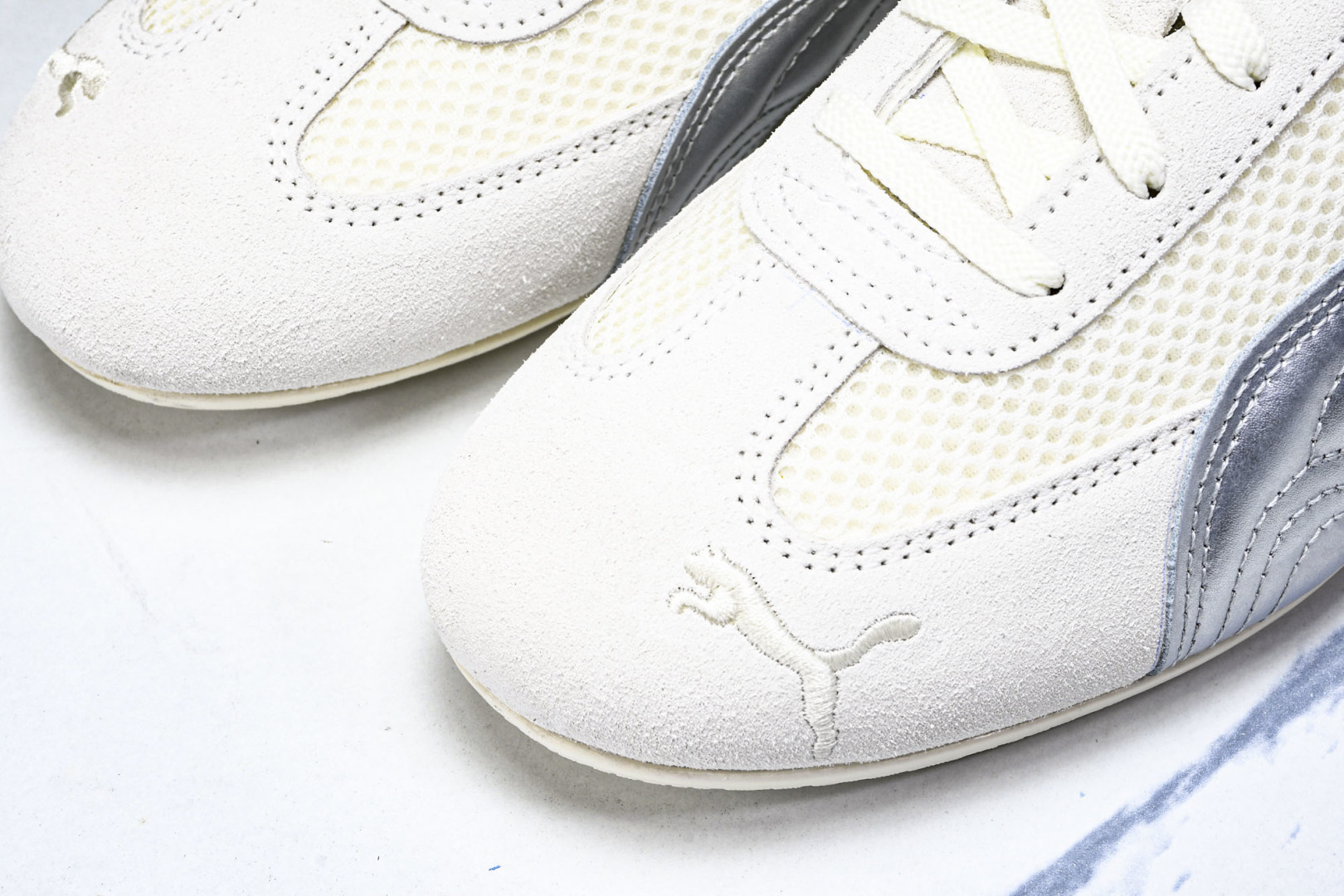 Puma 尺码36-45

纯原版出品-The OPen Product x Puma SPeedcat