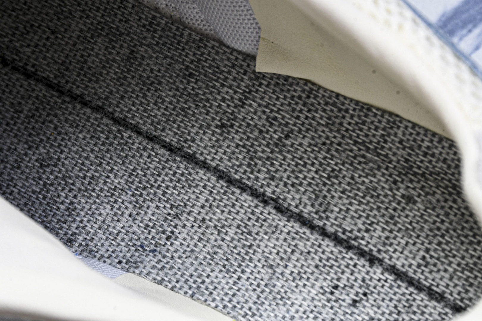Puma 尺码36-45

纯原版出品-The OPen Product x Puma SPeedcat