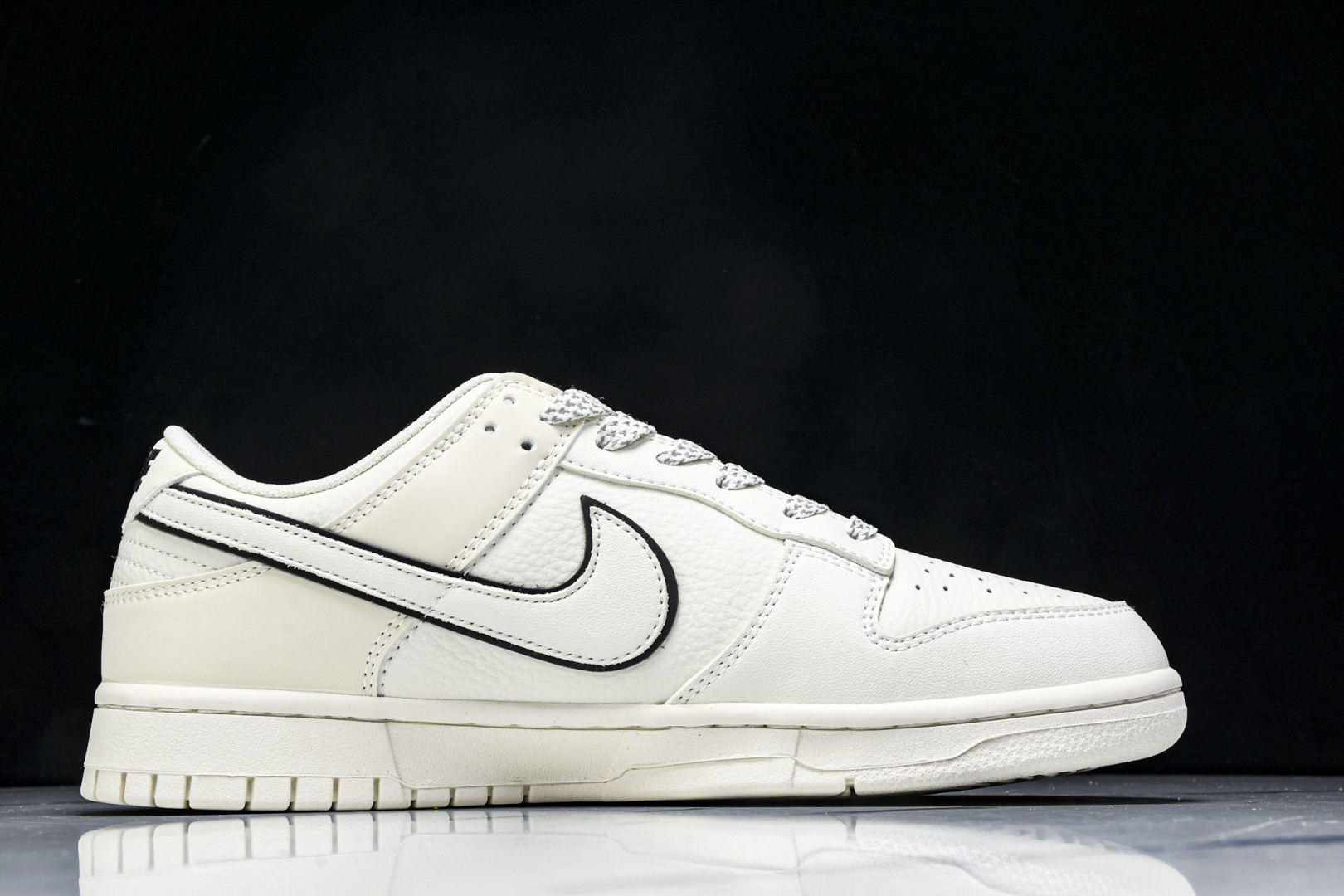 Dunk 尺码36-45

纯原版出品-SB Dunk Low Just Do it 周年高端定制 低帮