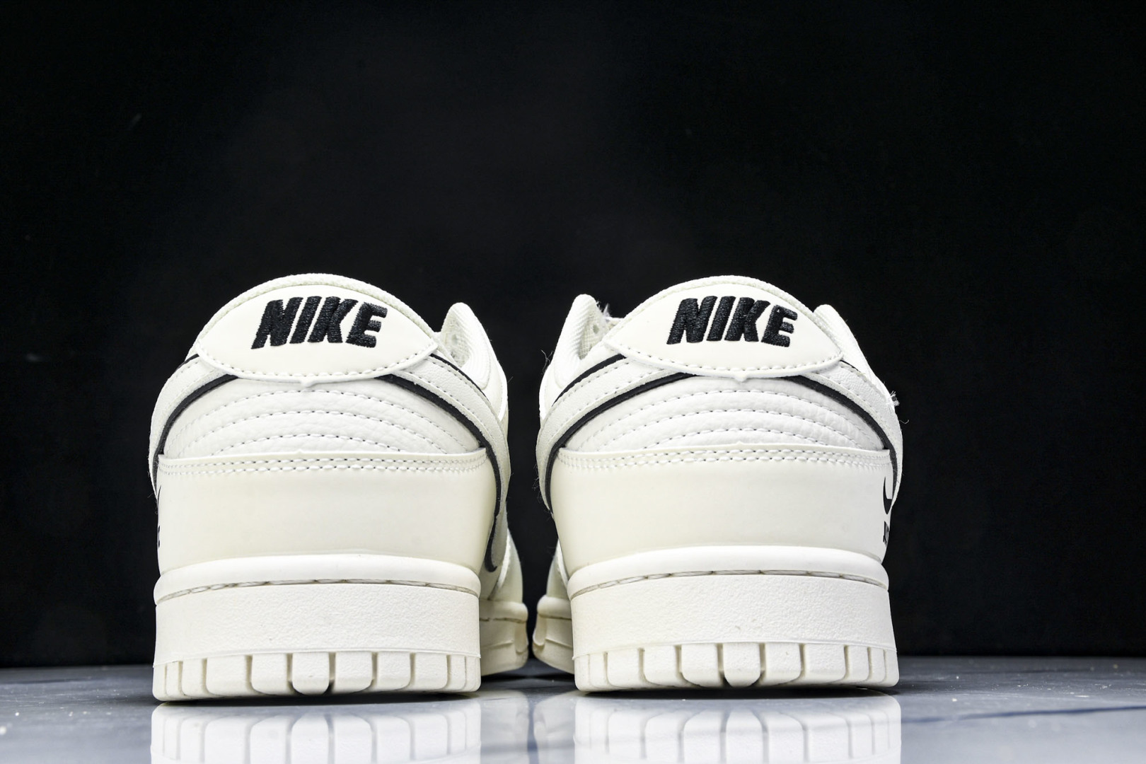 Dunk 尺码36-45

纯原版出品-SB Dunk Low Just Do it 周年高端定制 低帮